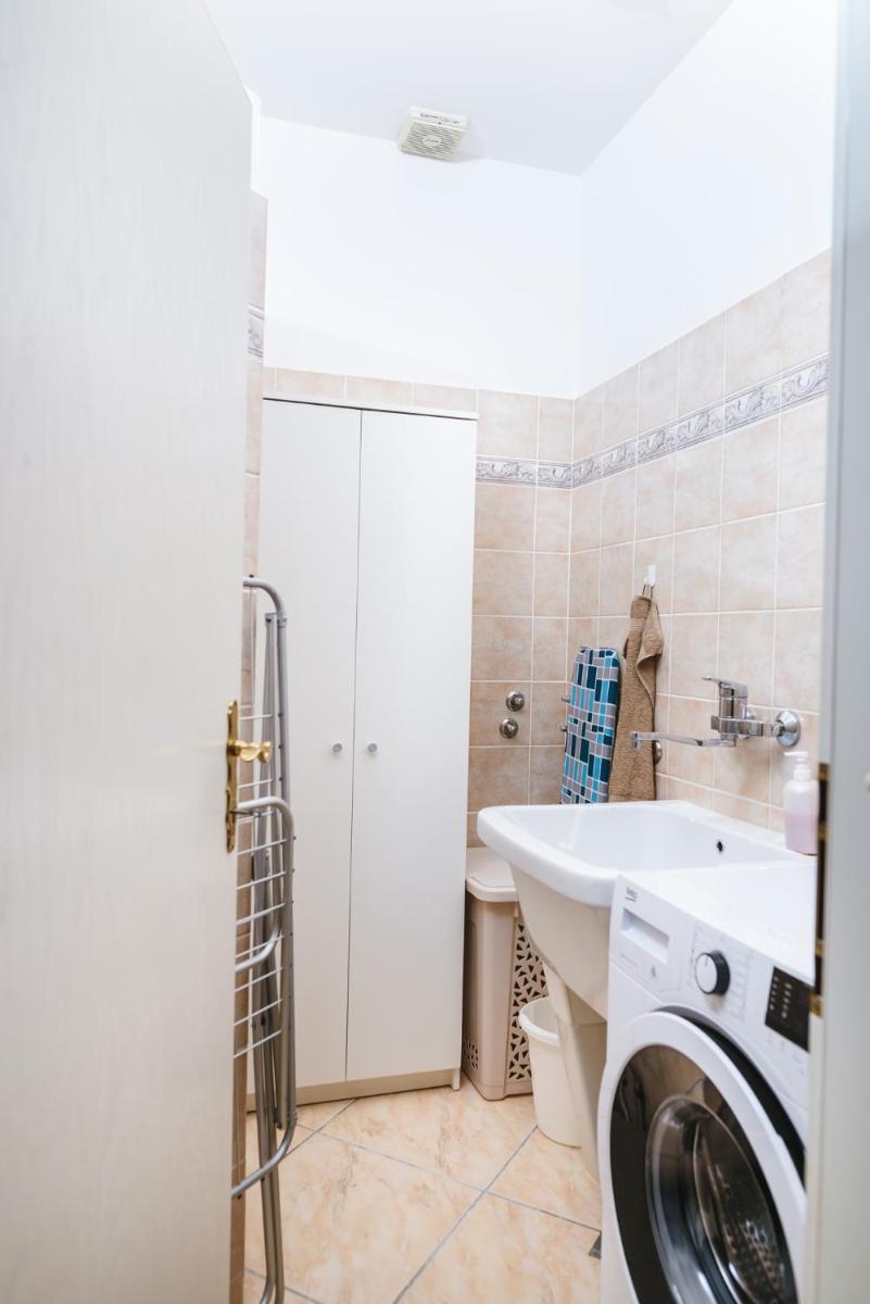 Two-Bedroom Apartment with Sea View photo 3