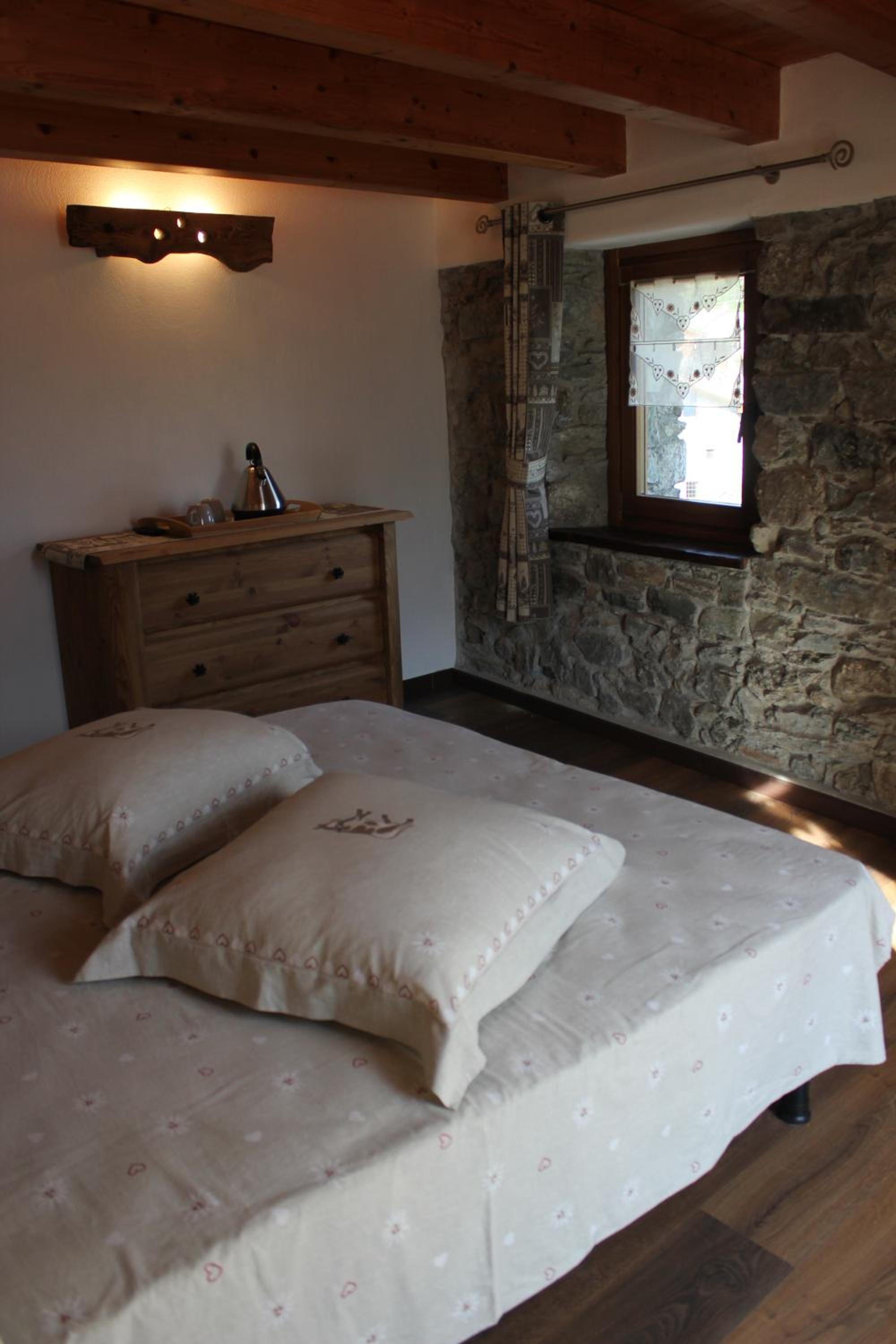 Double Room - Photo 8