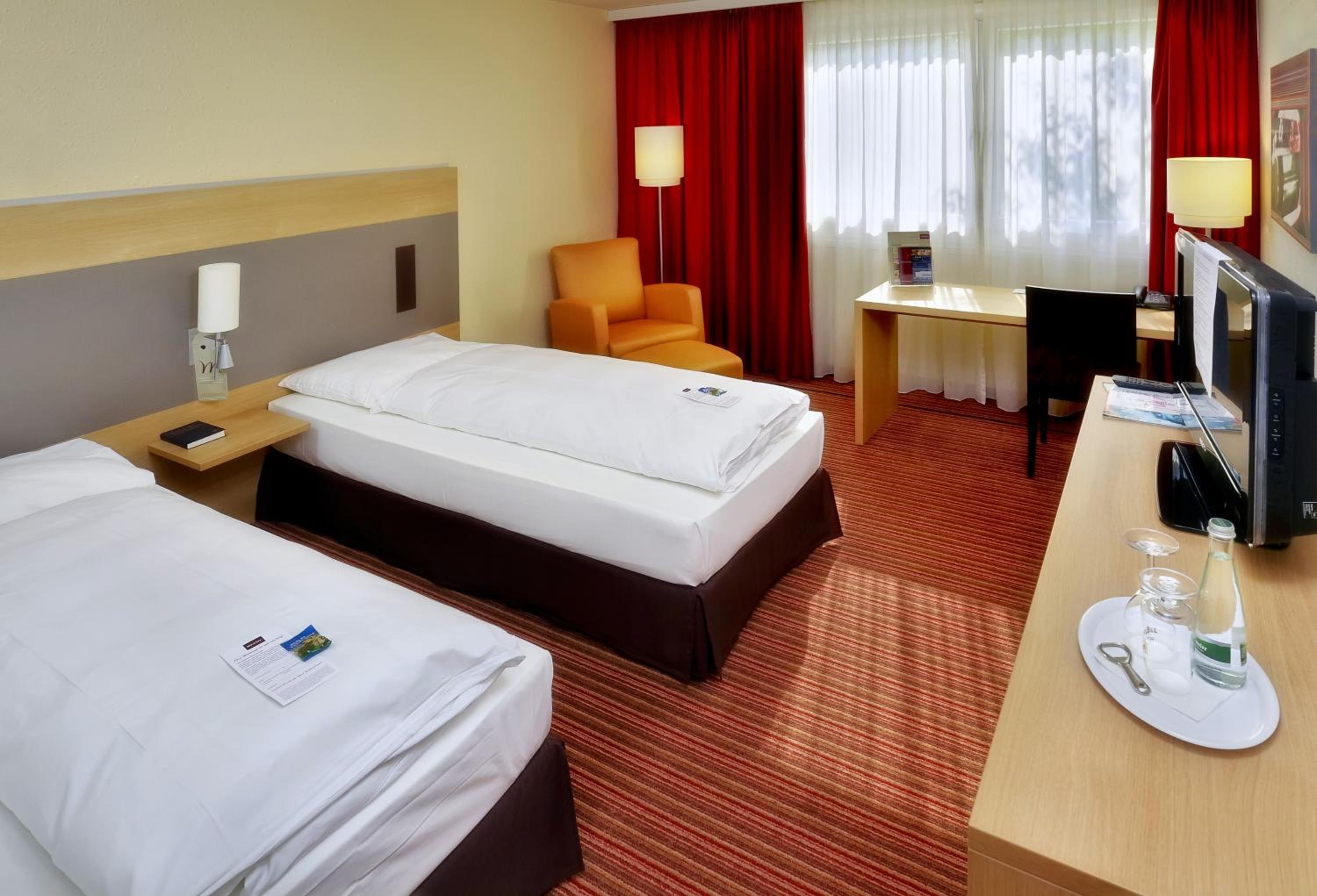 Standard Twin Room photo 1