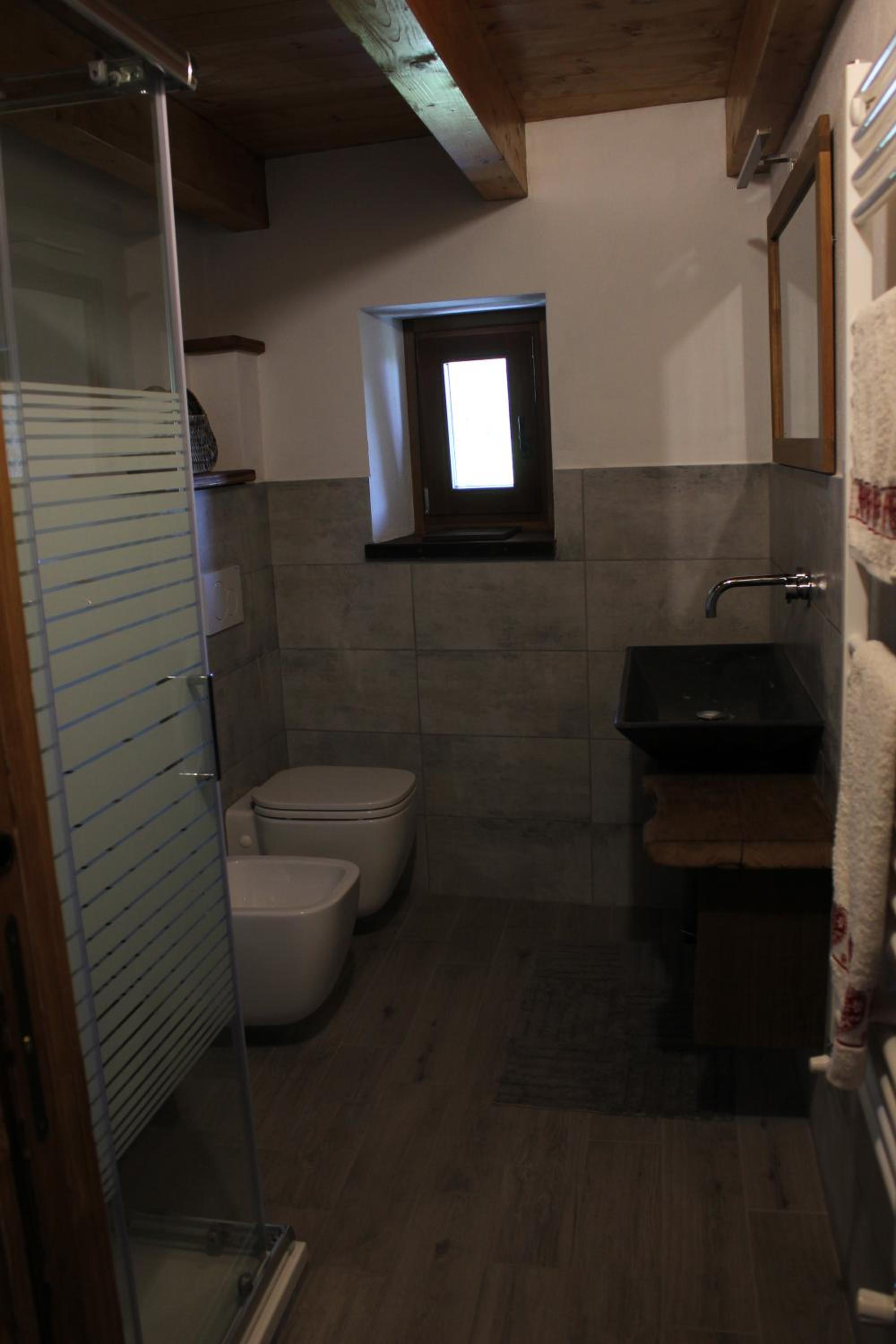 Double Room - Photo 5