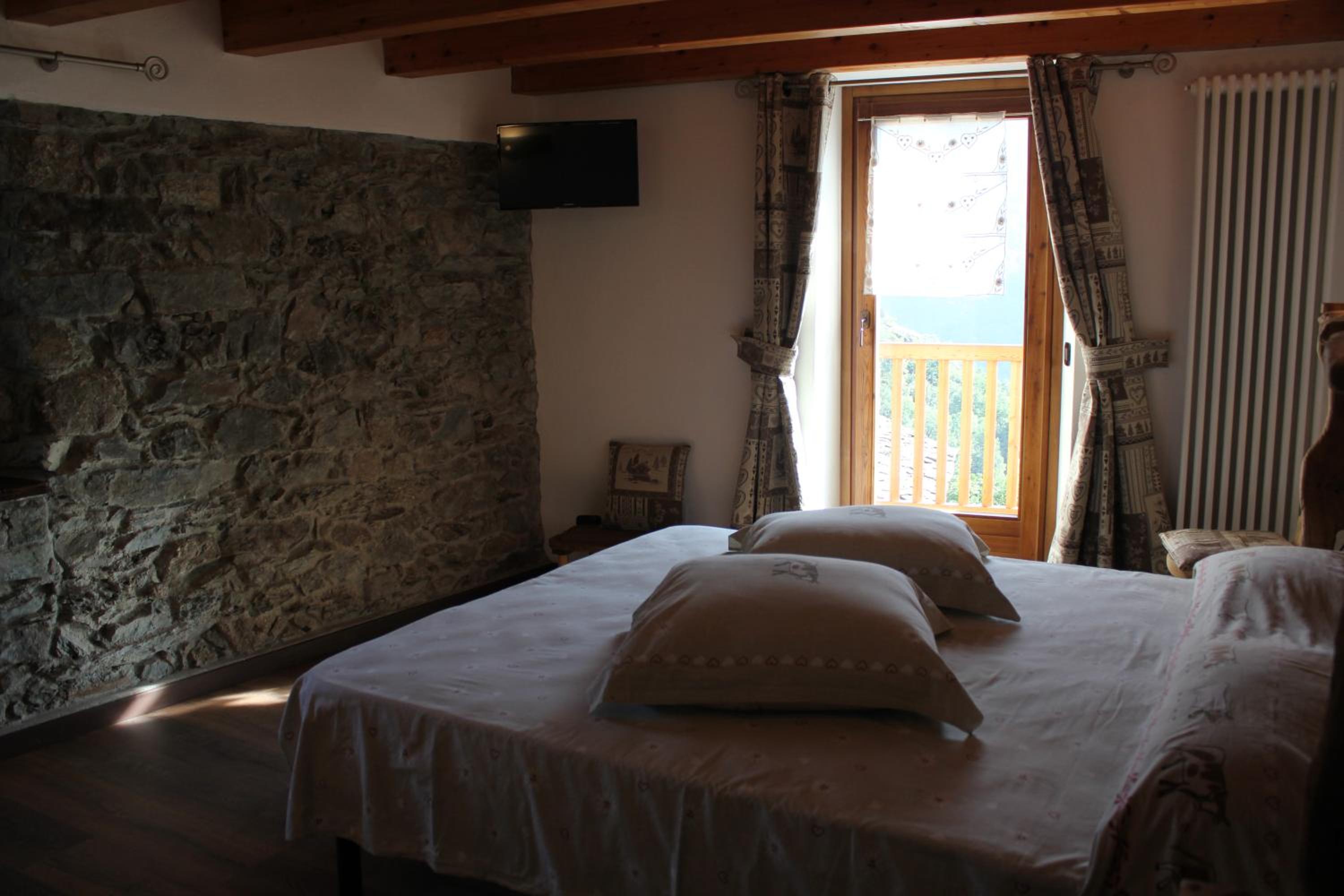 Double Room - Photo 6