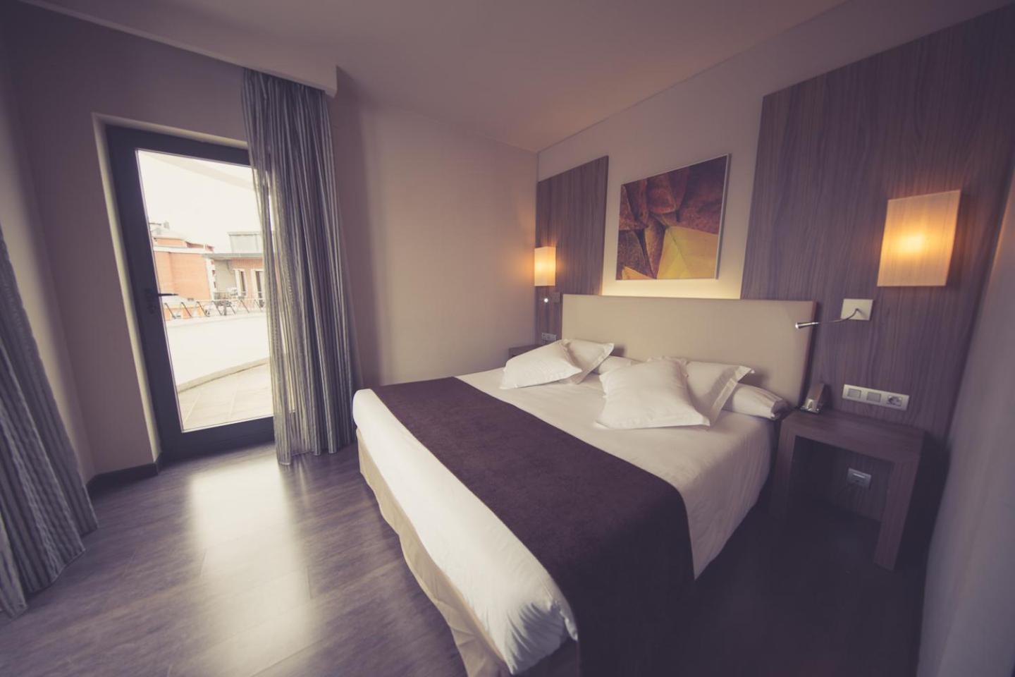 Superior Double Room - Photo 1