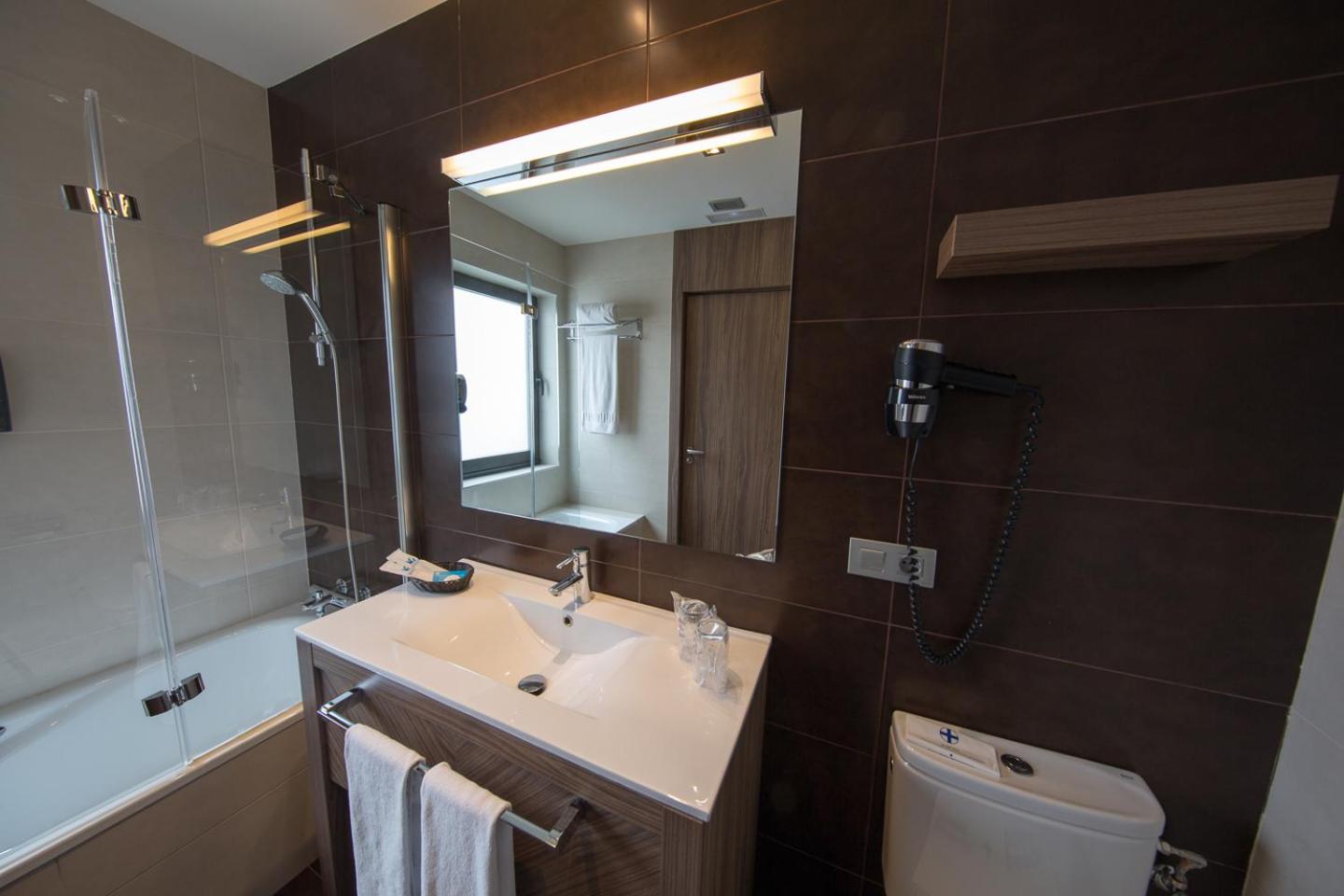 Superior Double Room - Photo 4