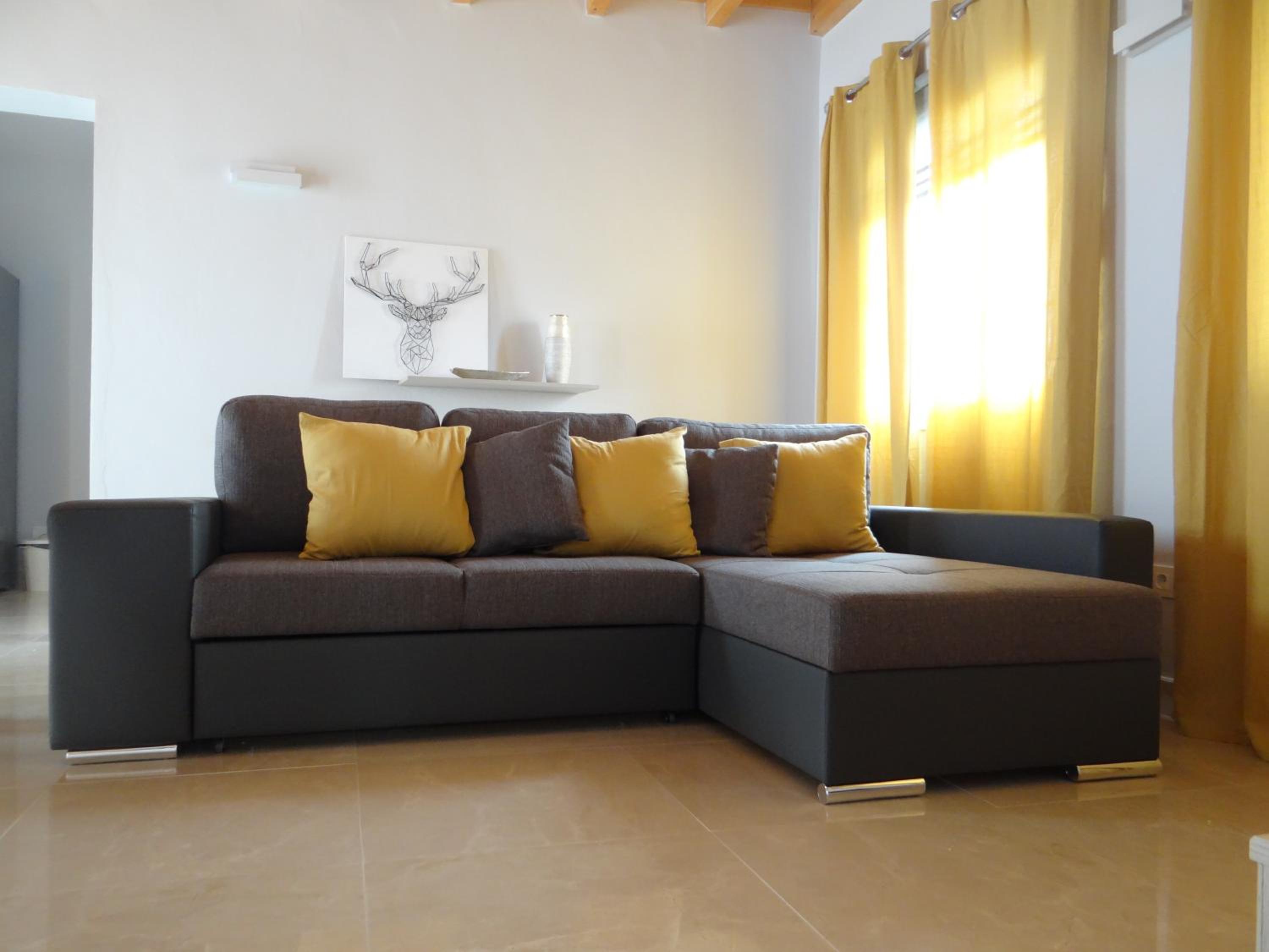 Apartment thumbnail 6