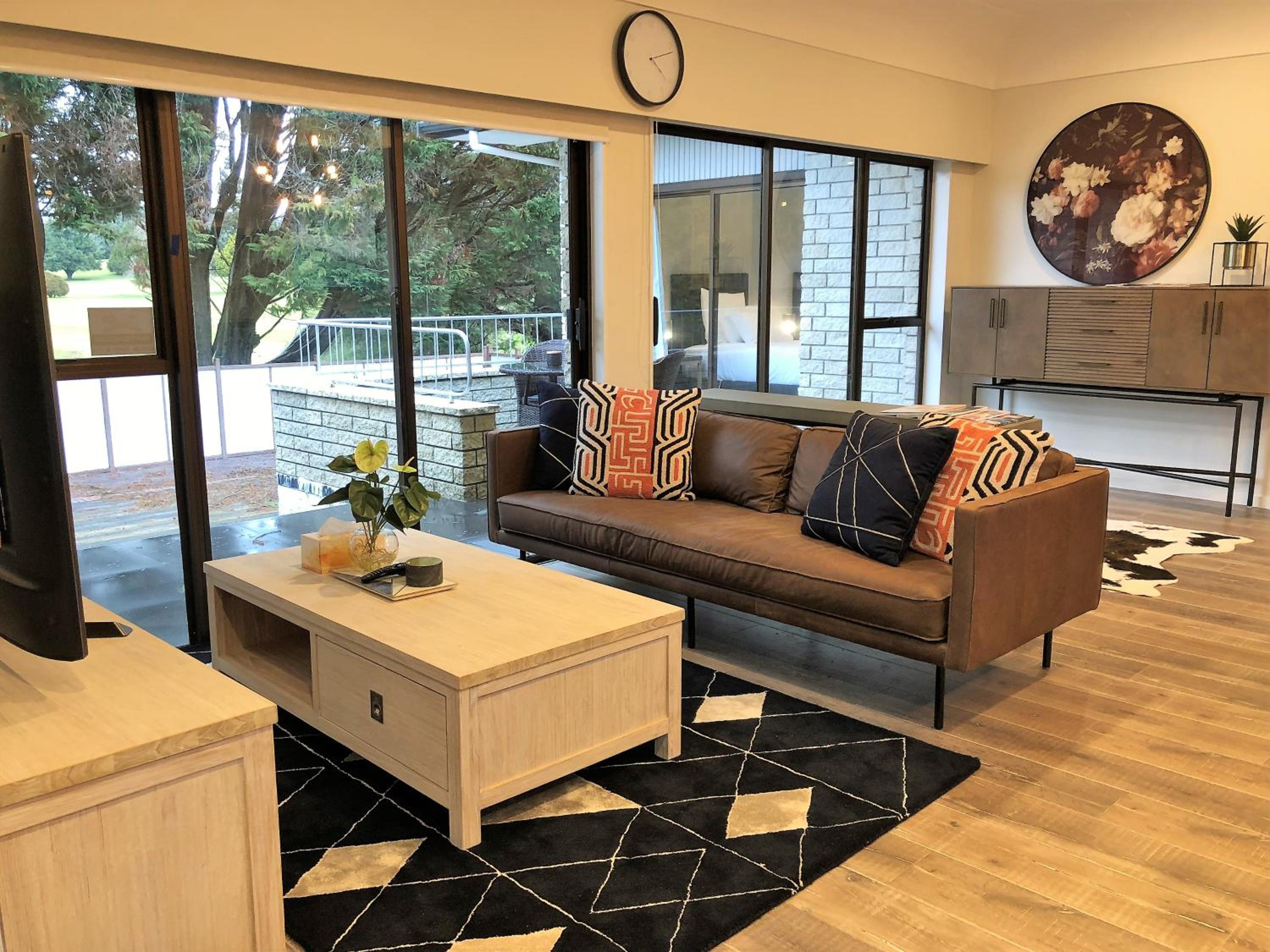 Five-Bedroom House - Photo 43