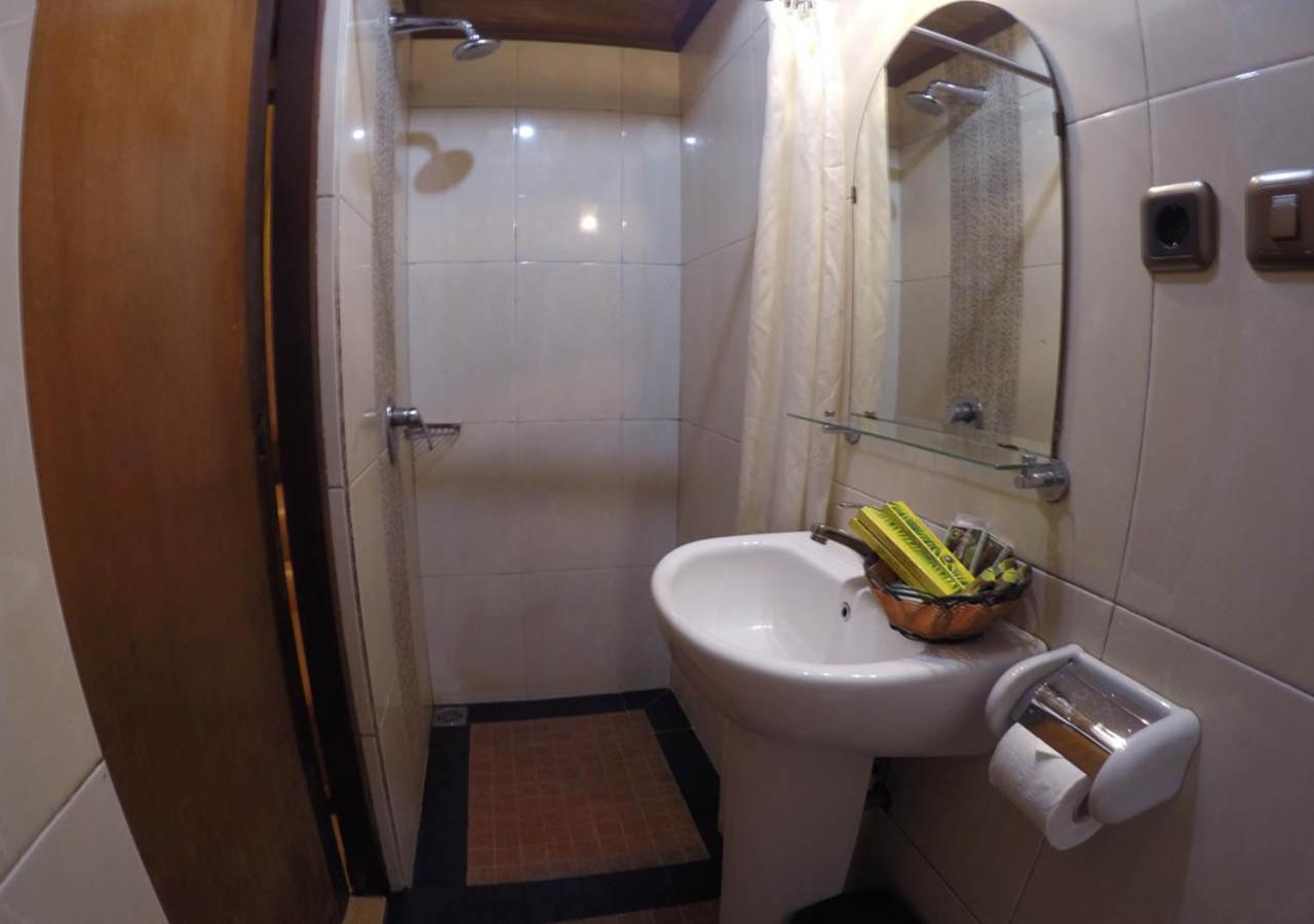 Caravan Quadruple Room photo 2