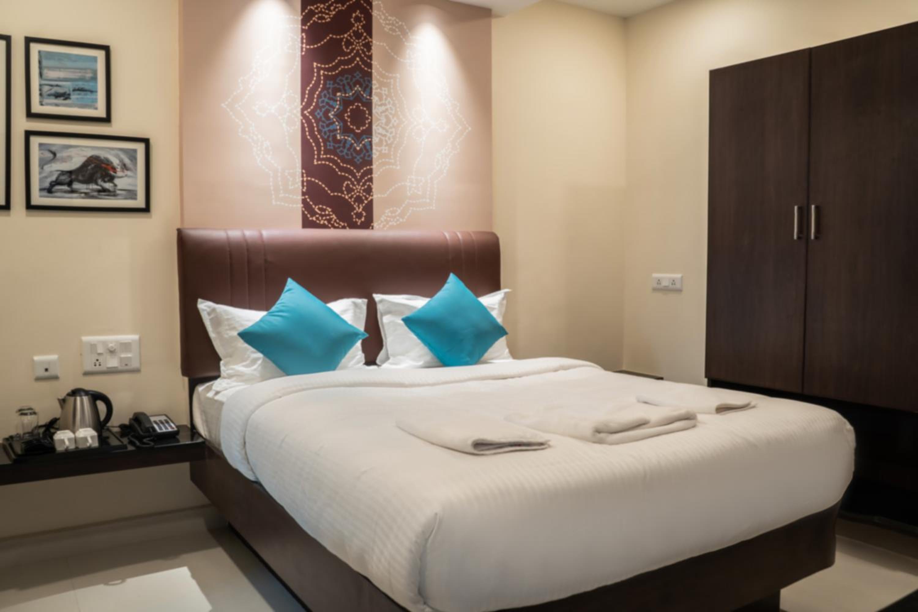 Economy Double Room - Photo 8