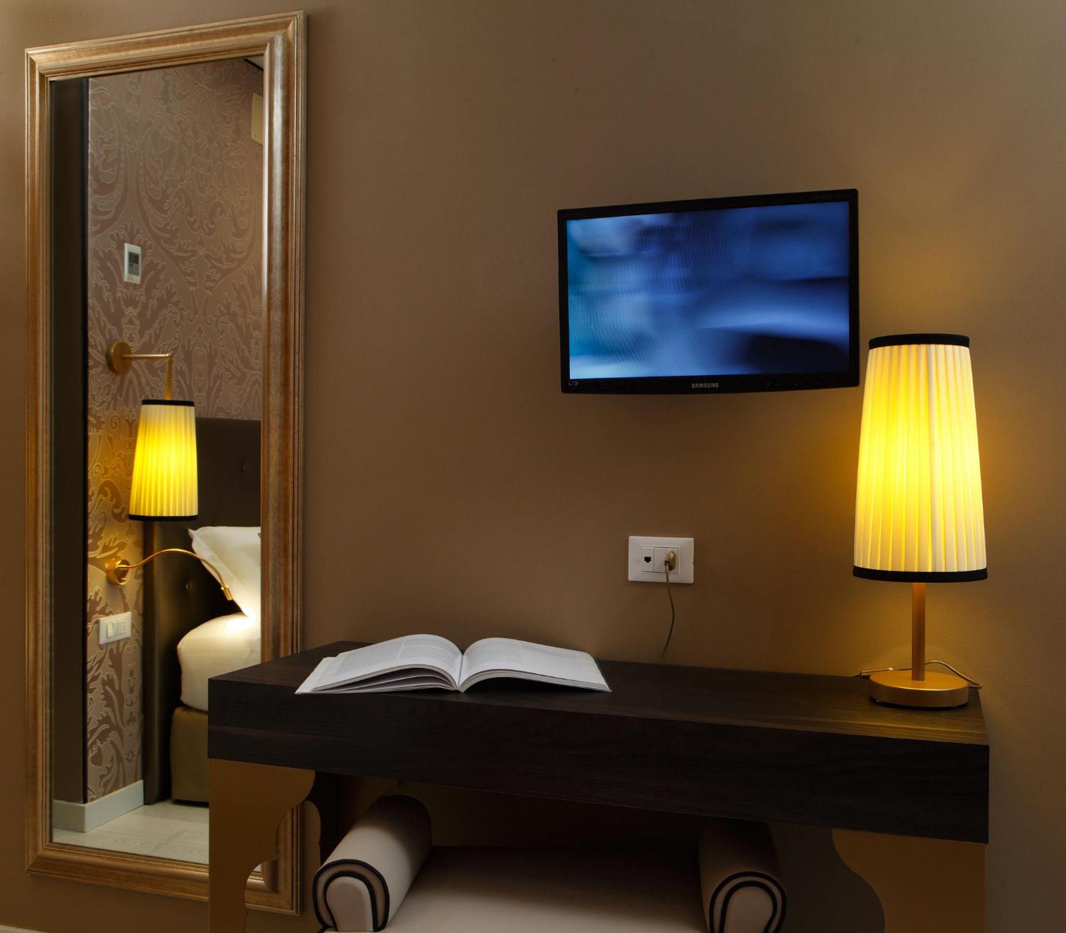 Single Room photo 2