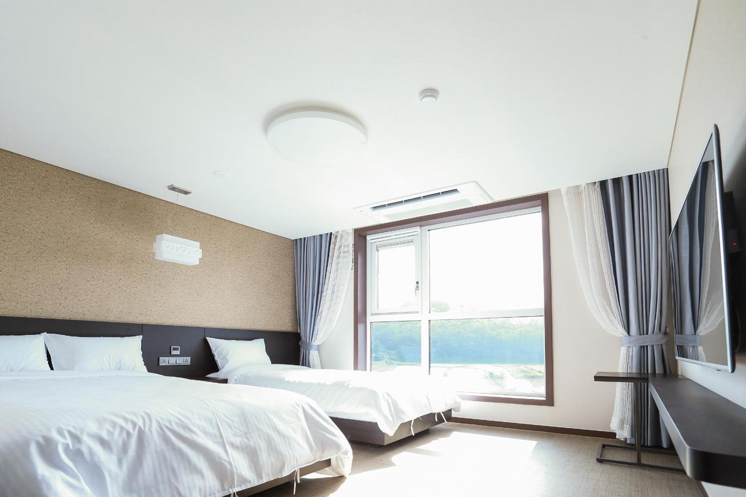 Basic Triple Room - Photo 1