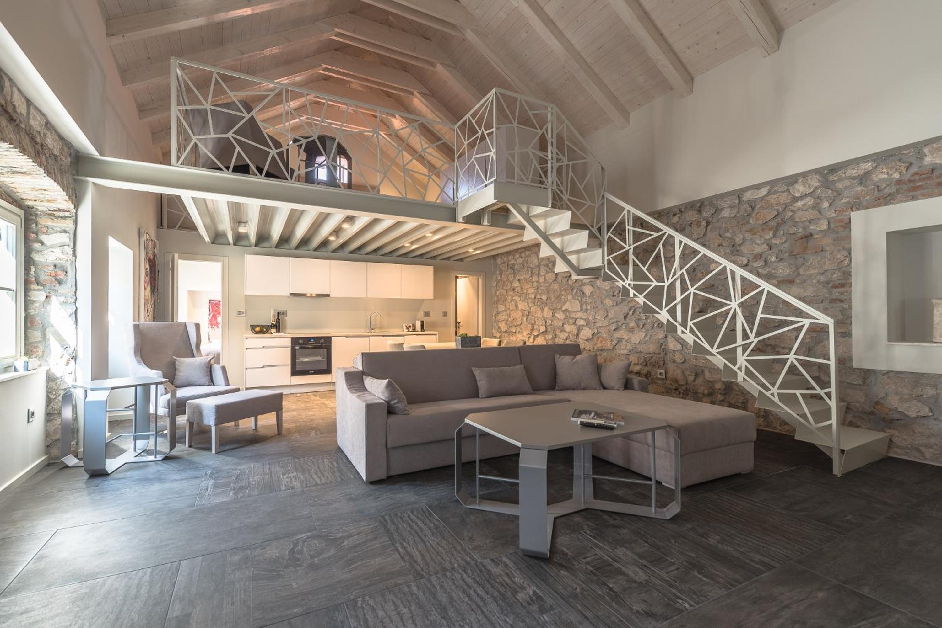 Deluxe Loft