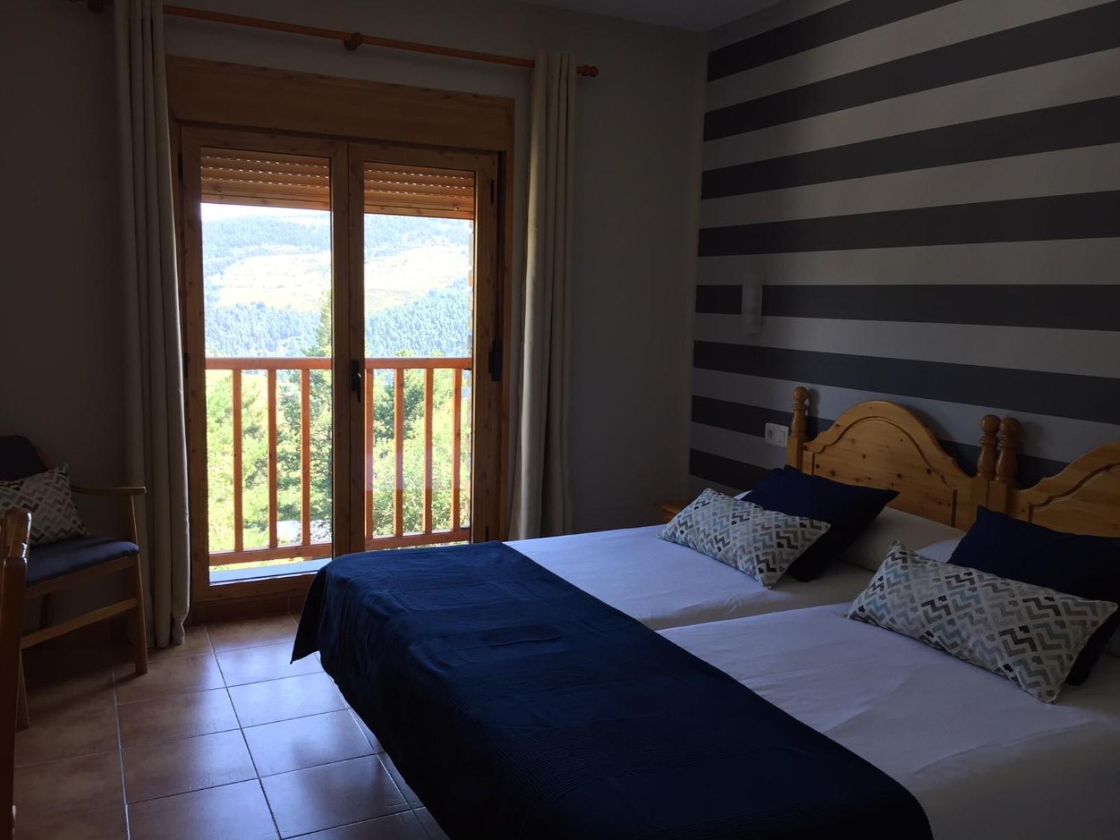 Double Standard Room - Photo 9
