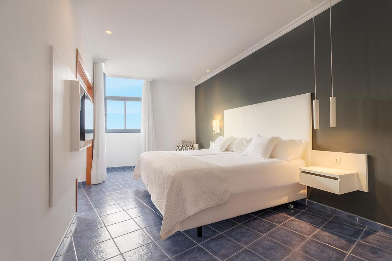 Suite Junior con vista al mar.