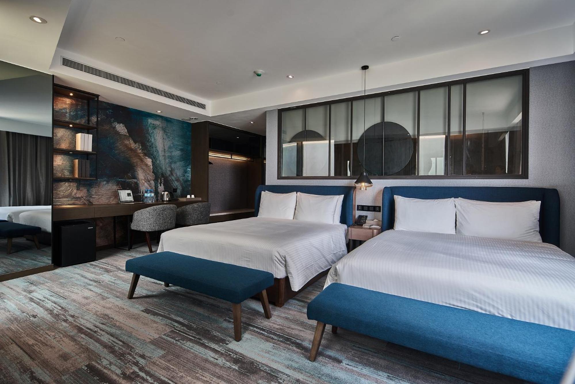 Premium Quadruple Room