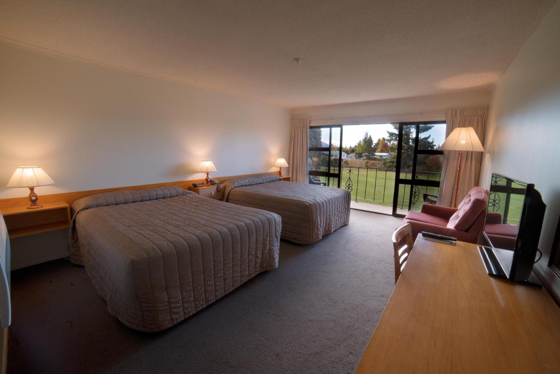 Standard Twin Room - Photo 1
