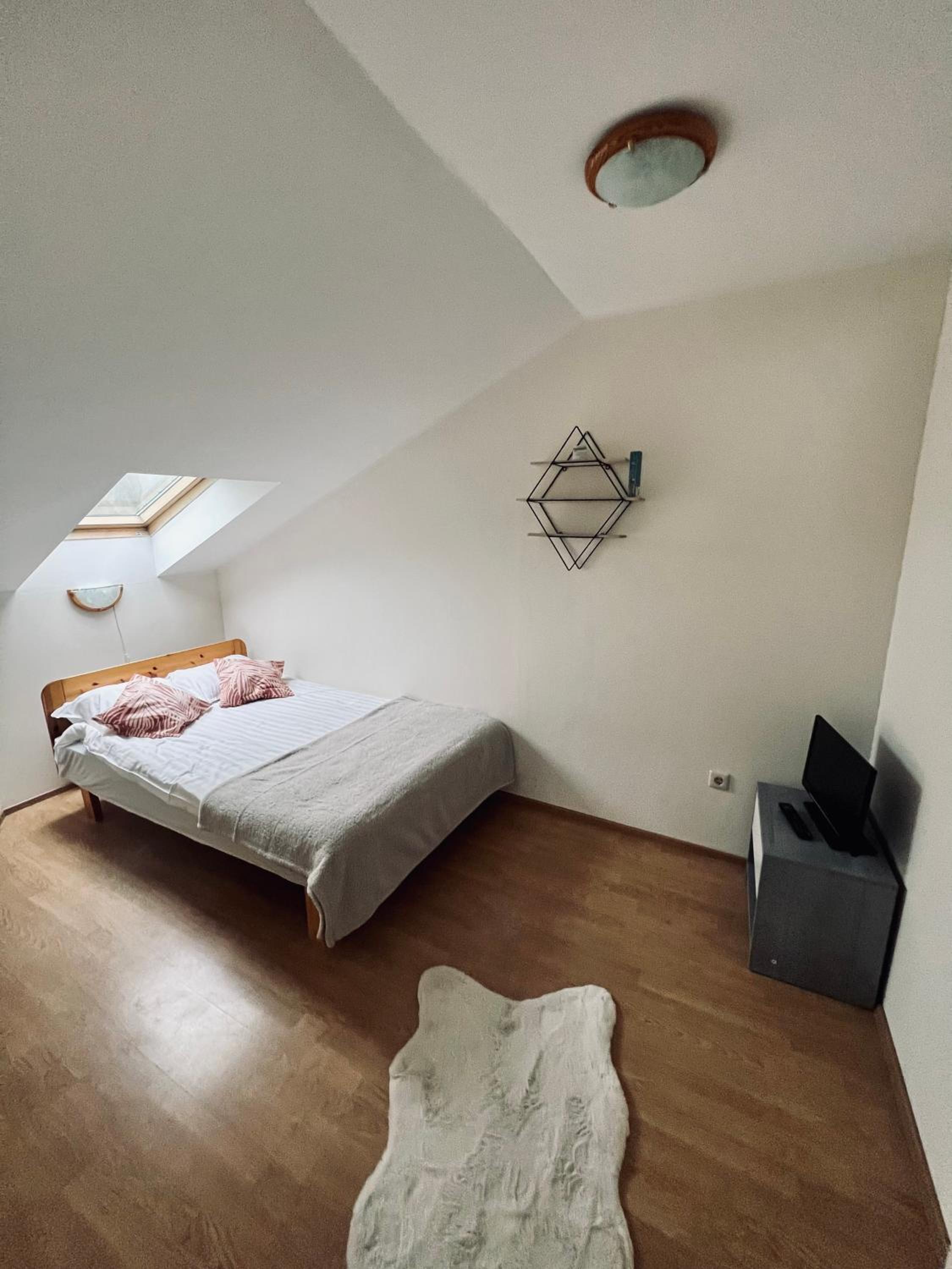 Budget Single Room