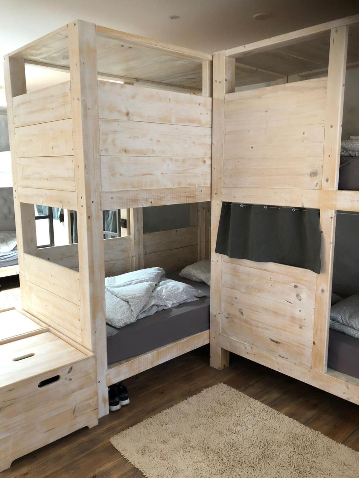 Bed in 8-Bed Mixed Dormitory Room photo 3