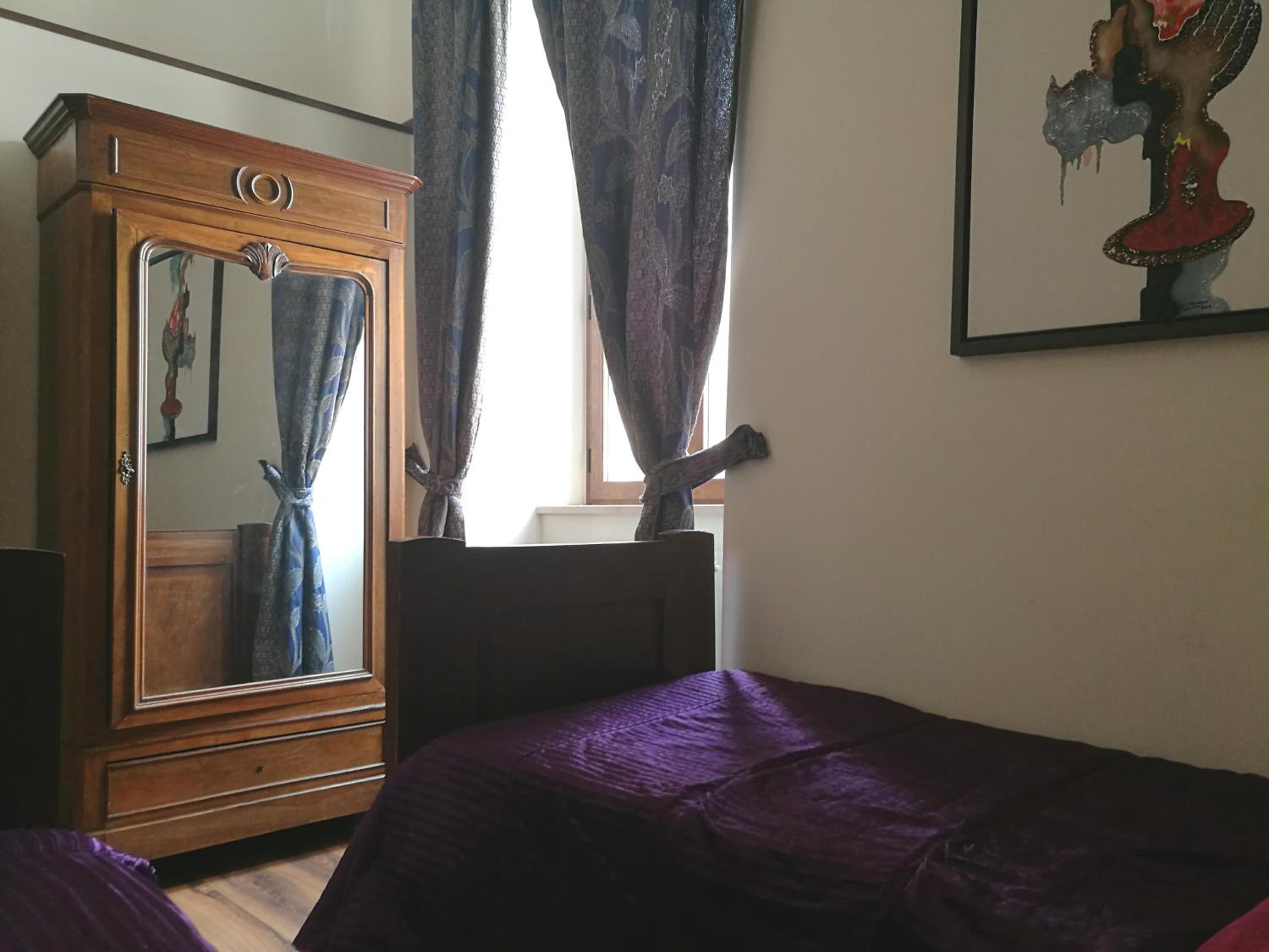 Two-Bedroom Apartment With Two Balconies photo 2