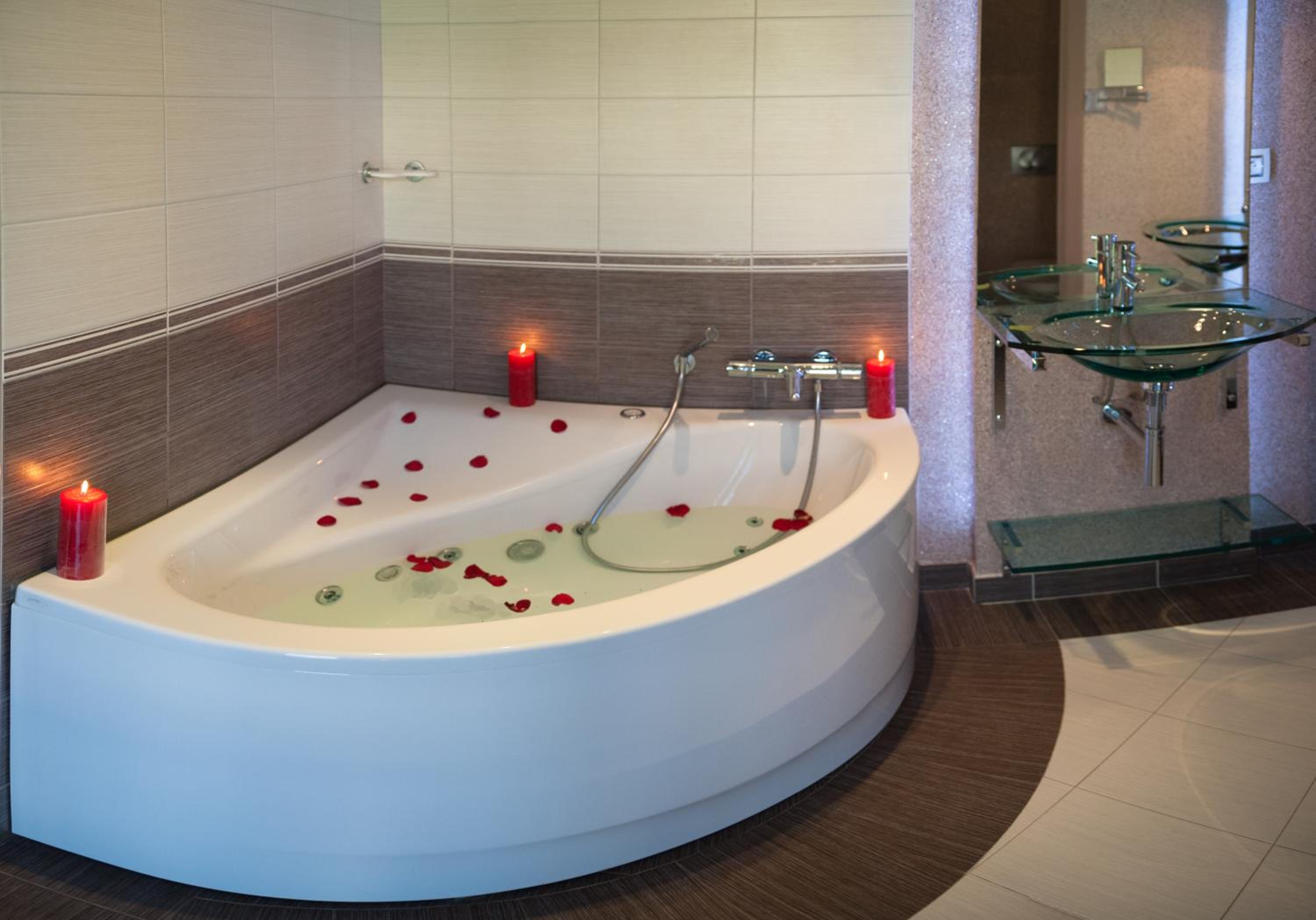 Junior Suite (2 Adults) photo 3