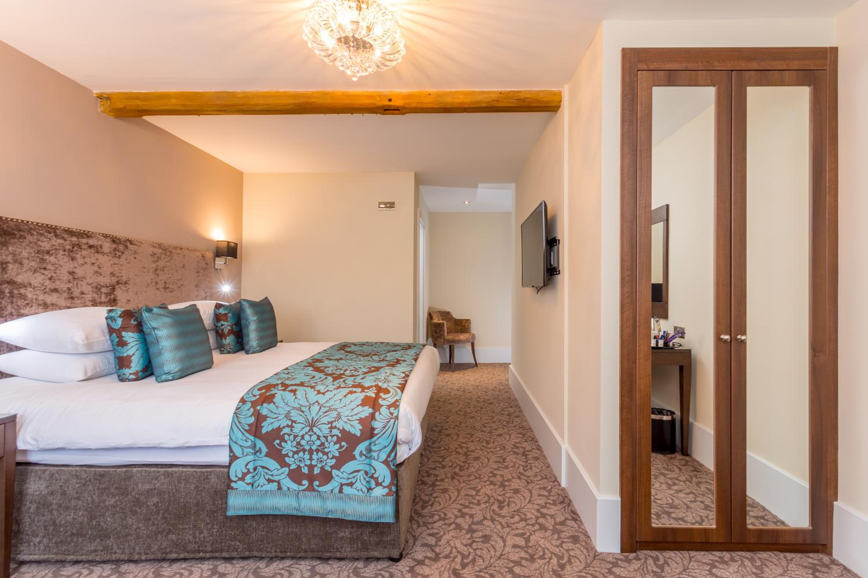 Standard Double Room photo 3