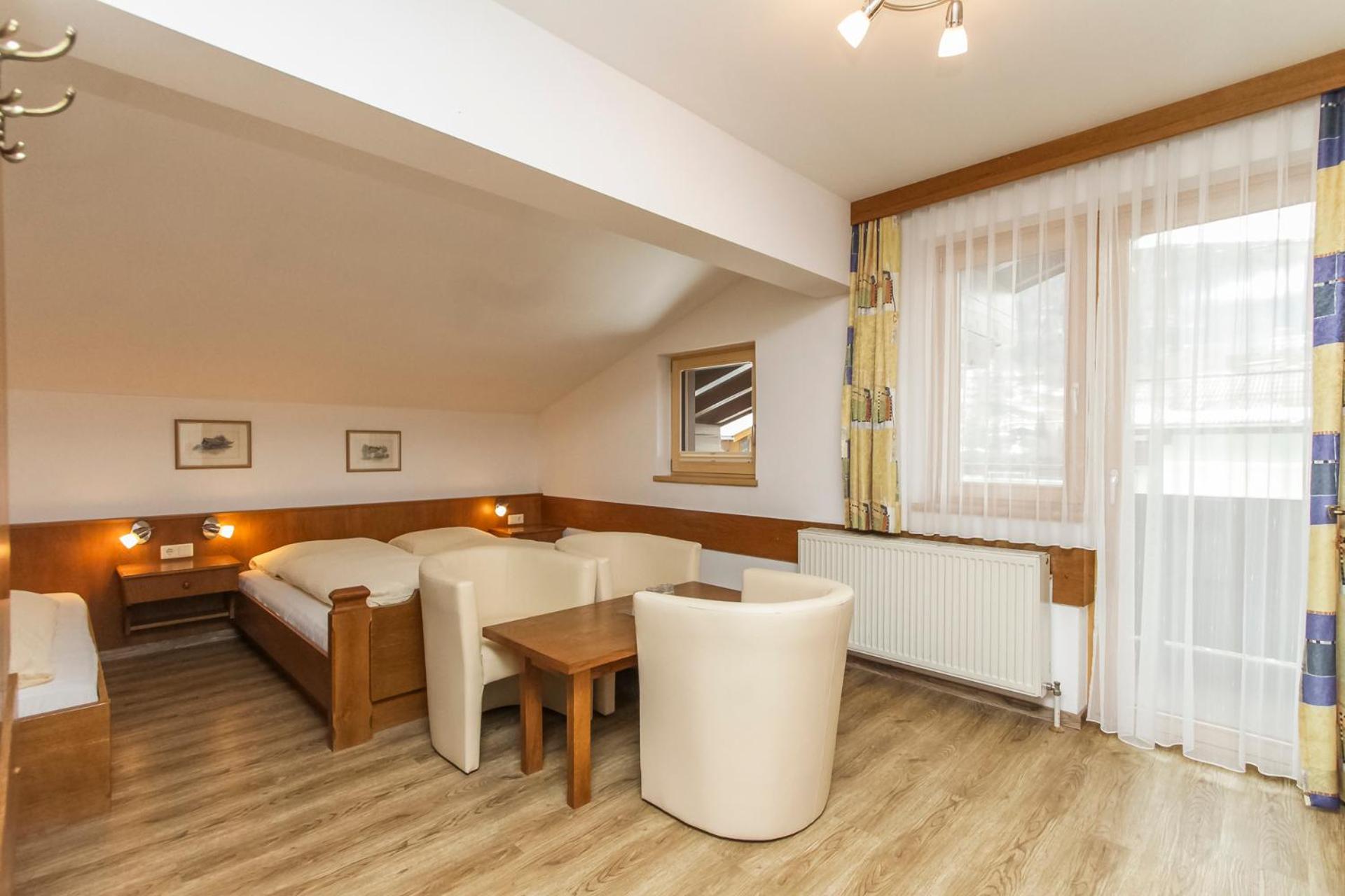 Triple Room photo 1