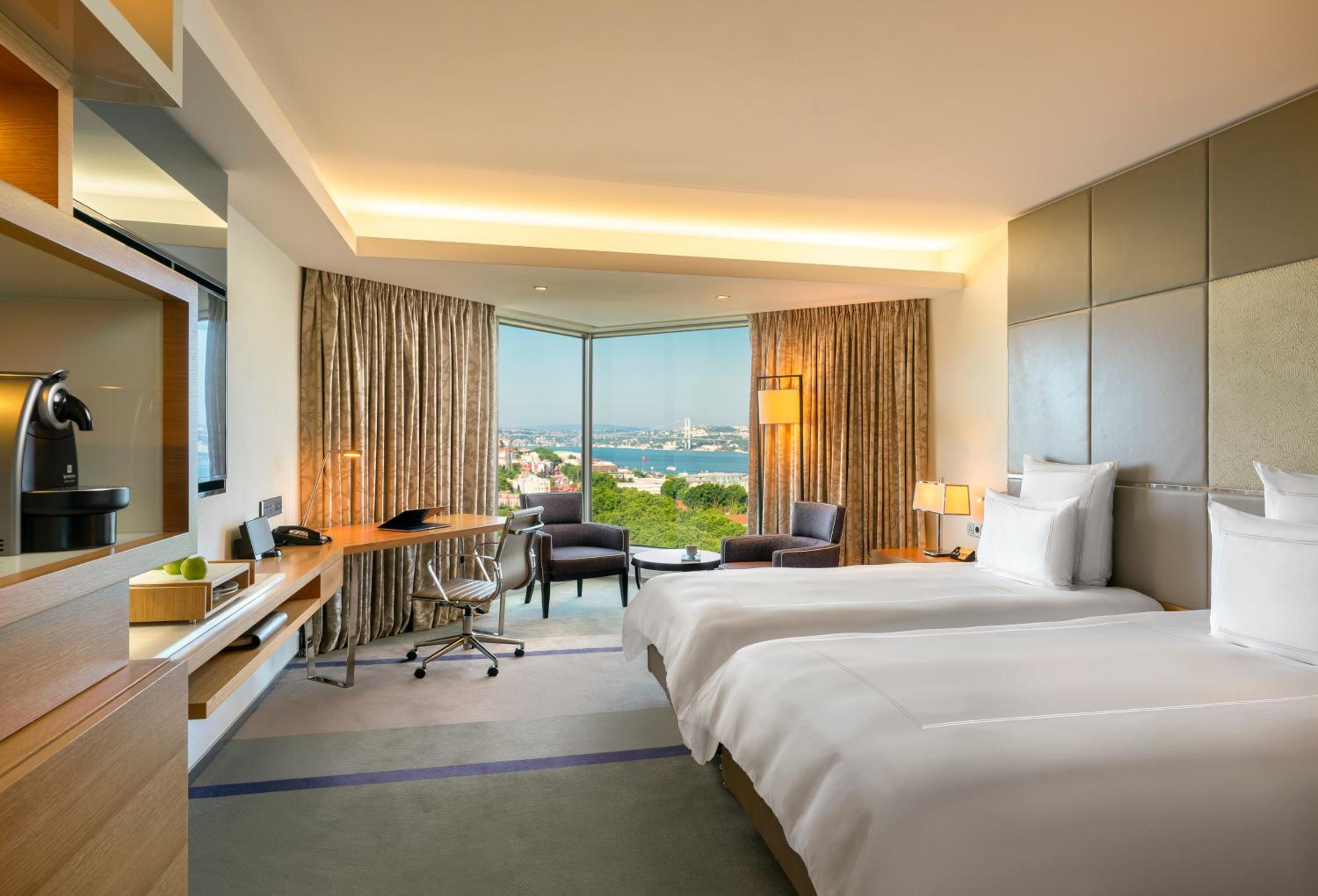 Swiss Advantage Twin Room with Bosphorus View