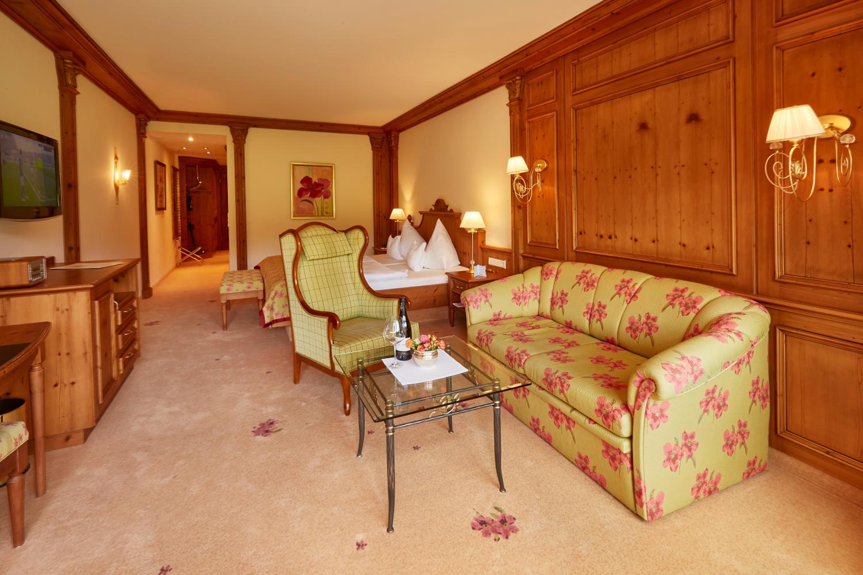 Superior Double Room - Photo 3