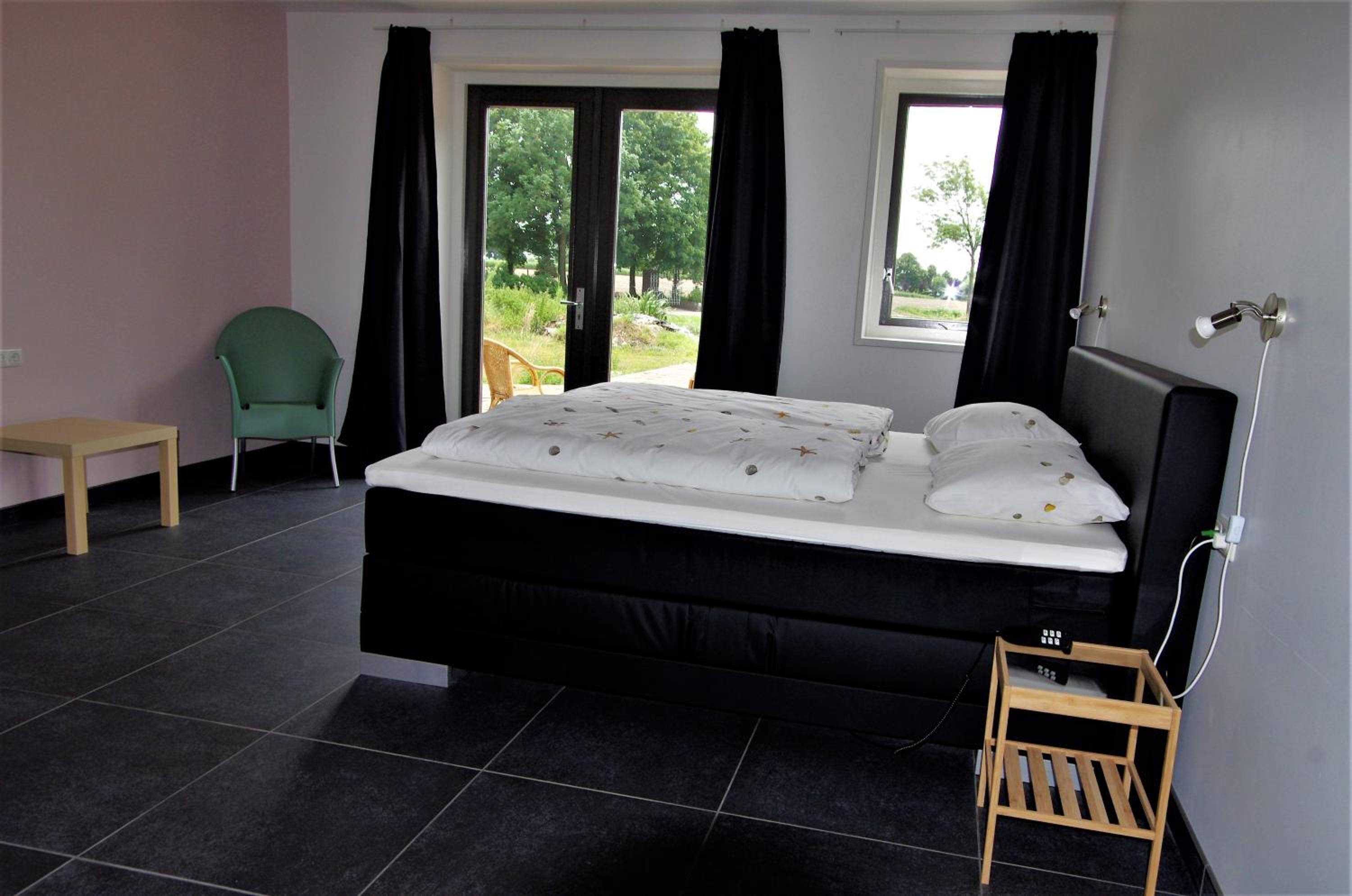Double Room with Private Bathroom photo 2