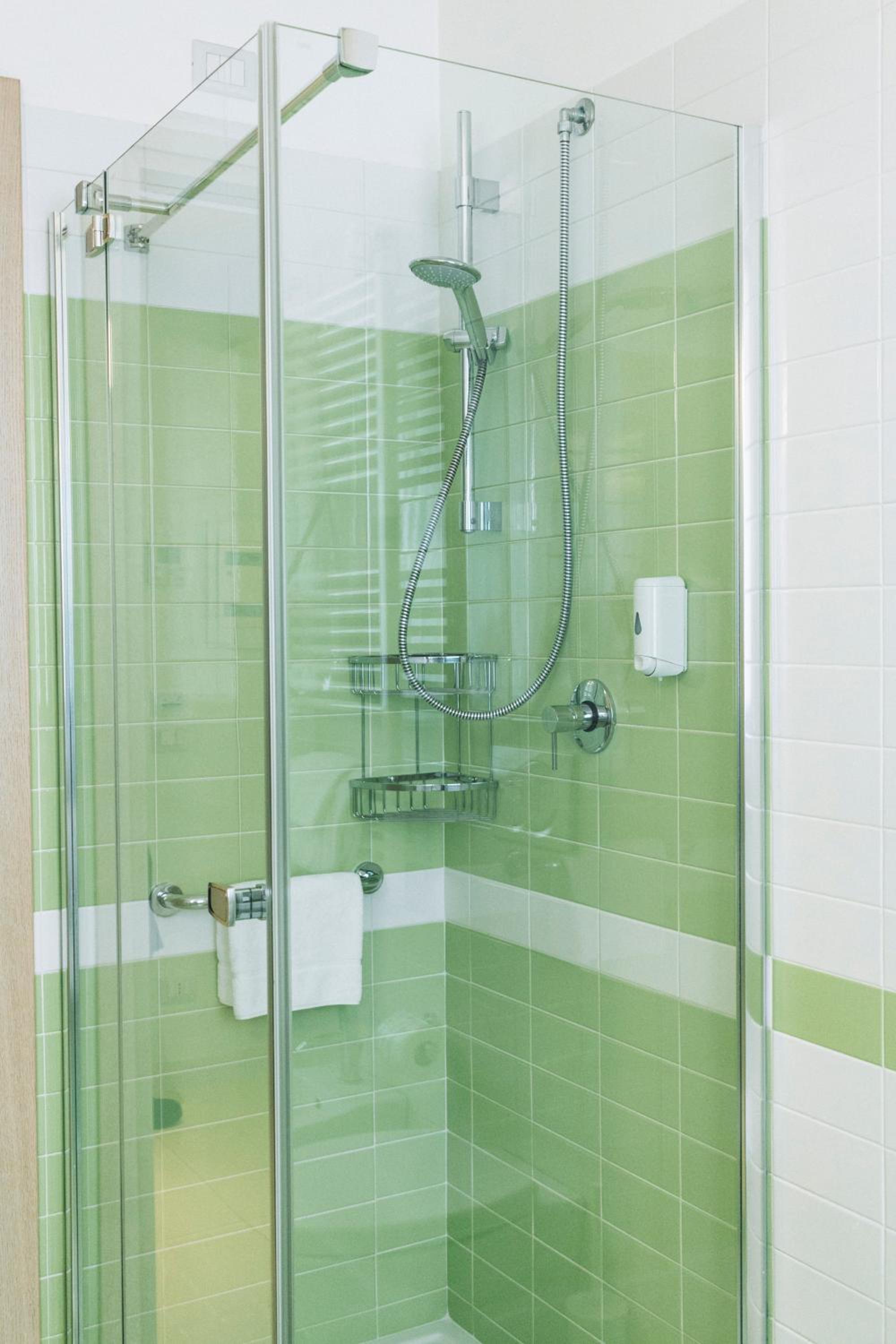 Deluxe Double or Twin Room photo 2