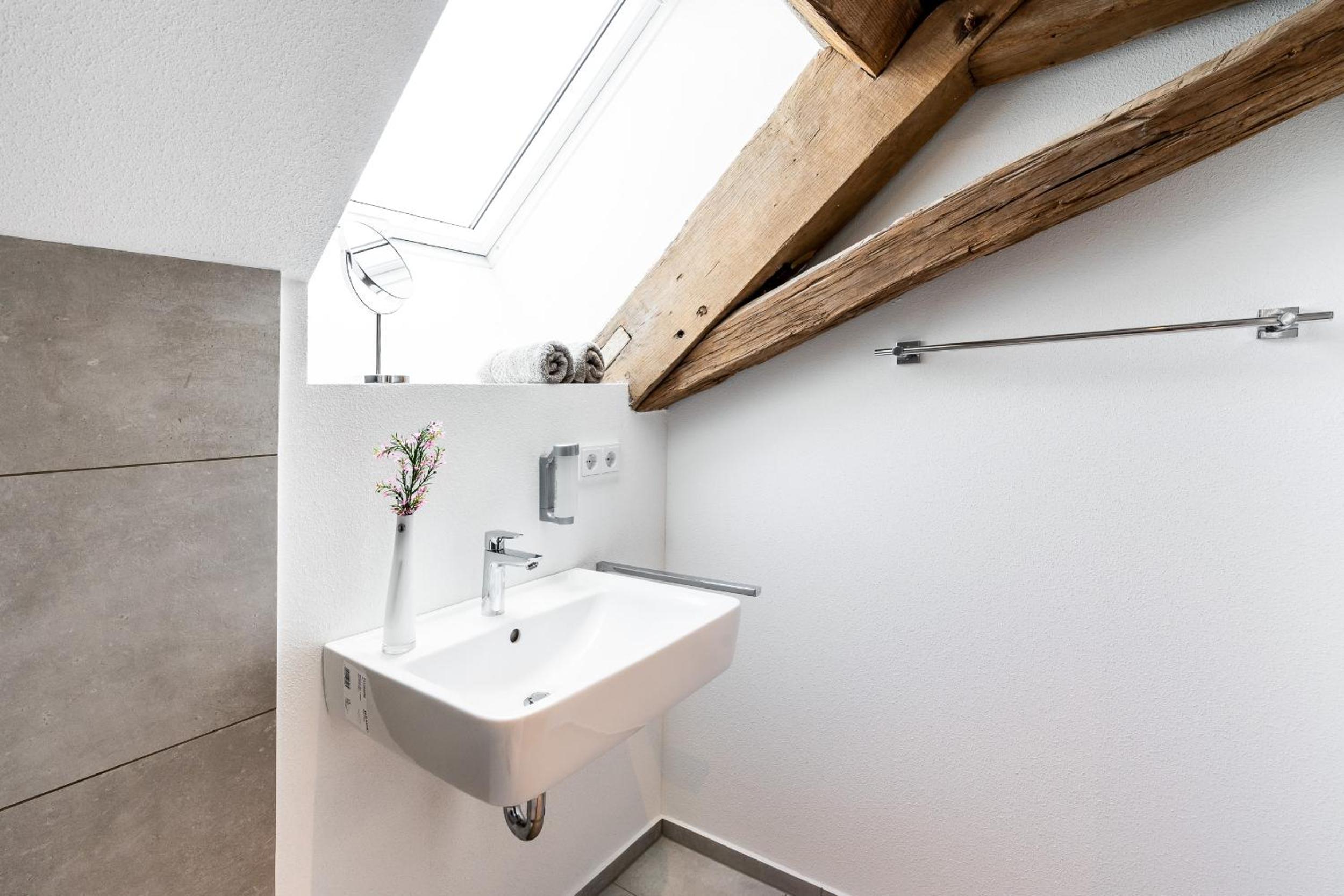 Apartment - Split Level - Photo 6