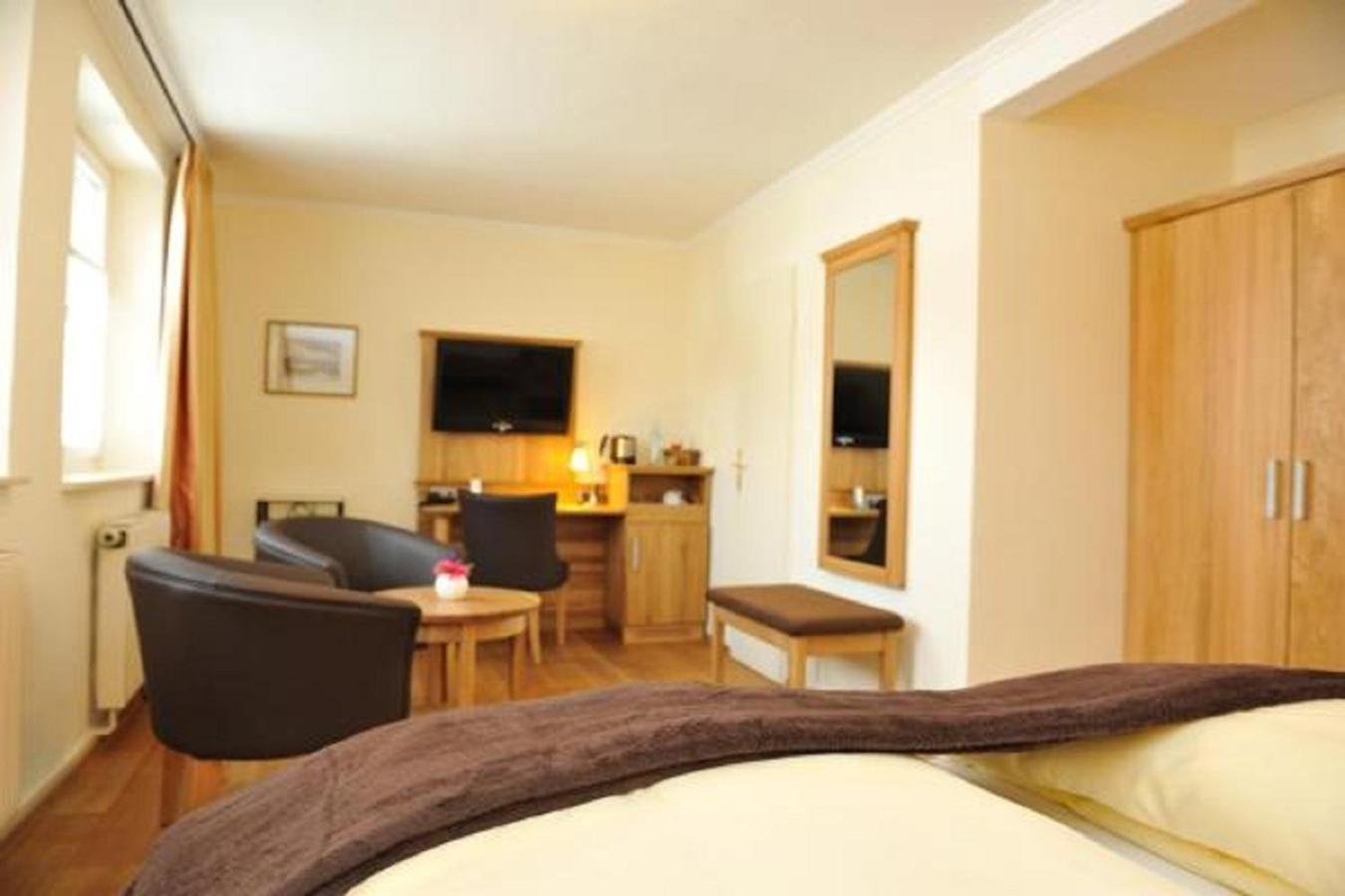 Standard Double Room photo 3