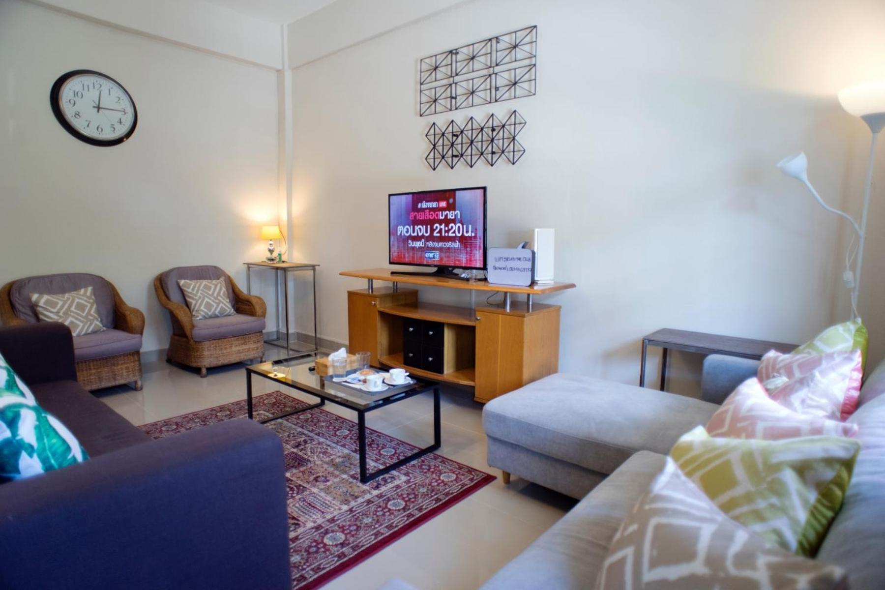 Deluxe Apartment photo 2