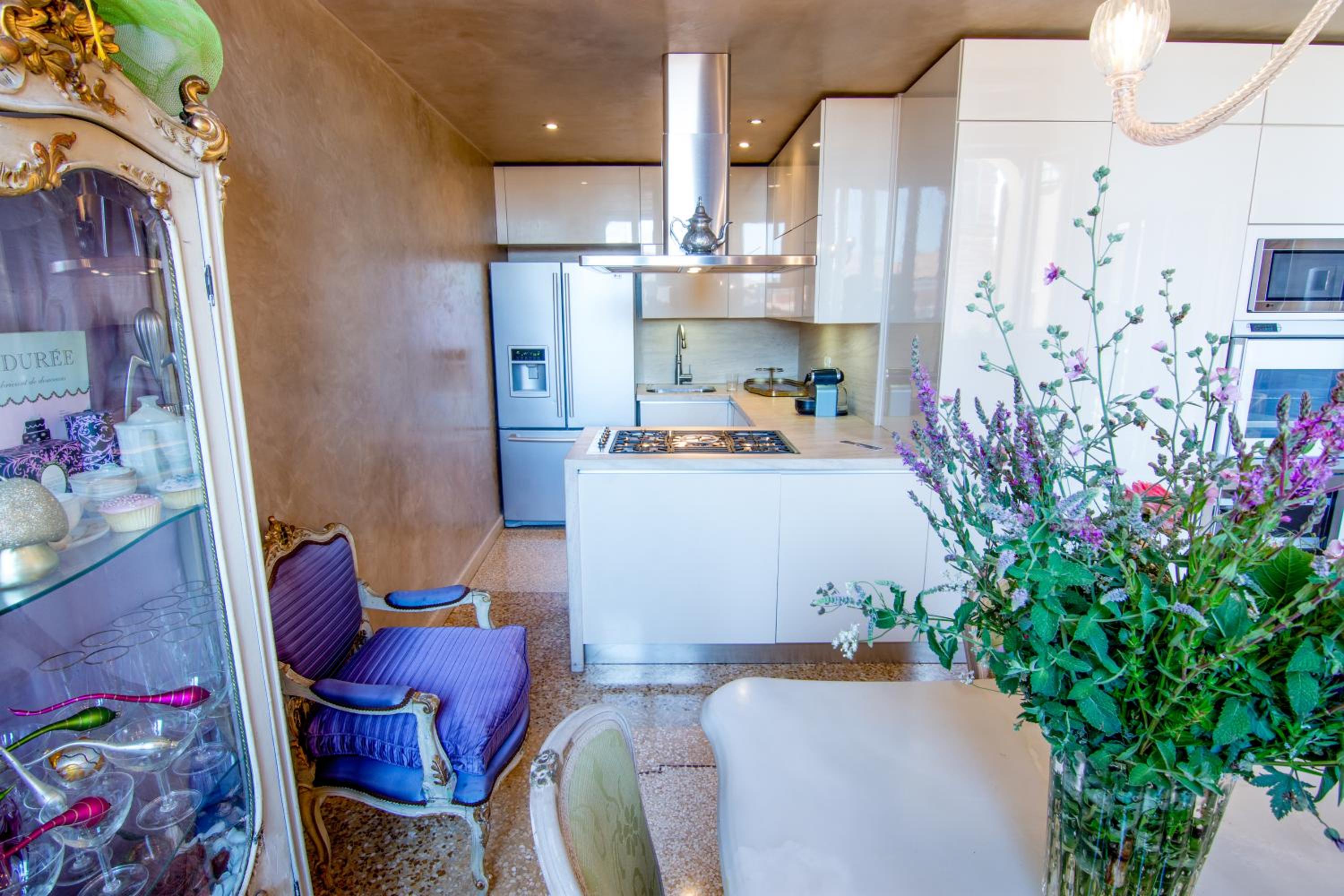 Apartment - Split Level - Photo 21