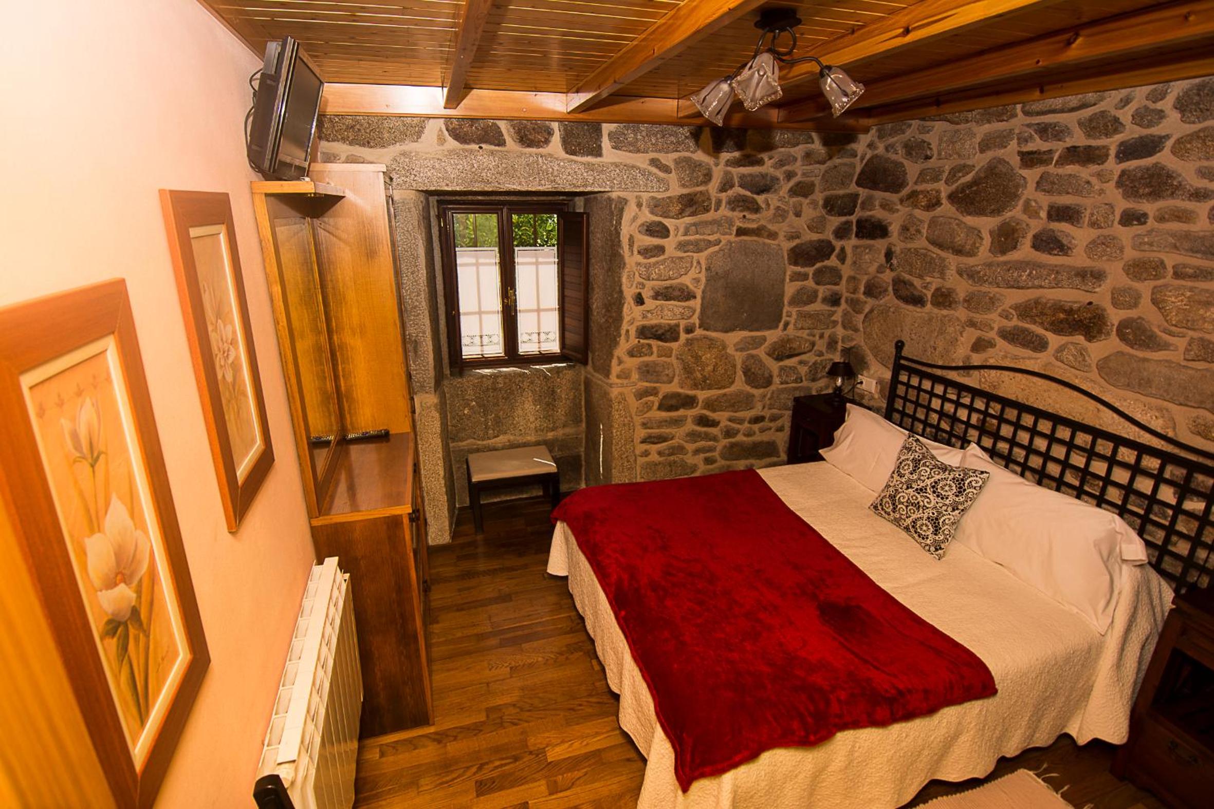 Double Room - Photo 3