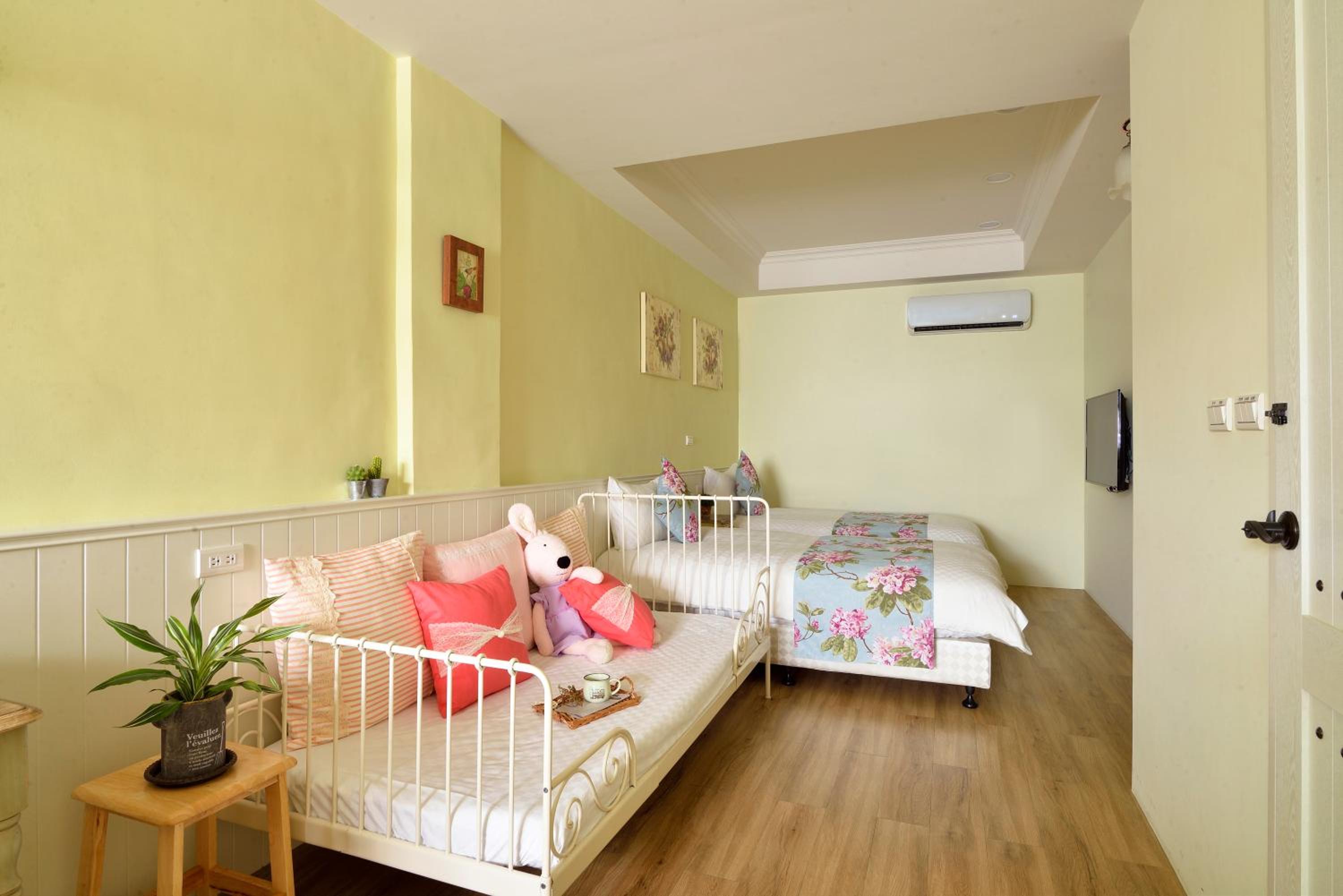 Deluxe Double Room - Photo 8