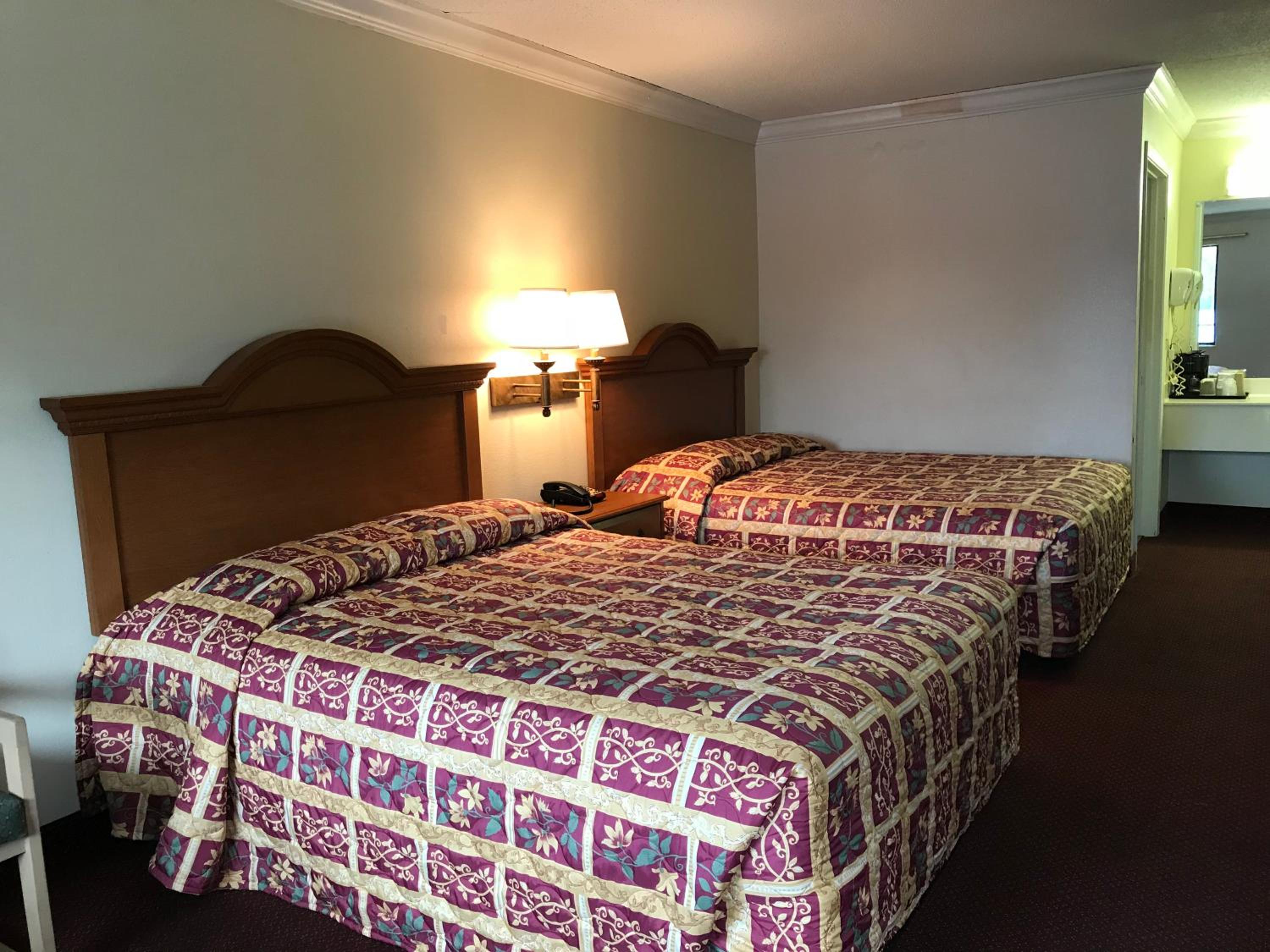 Double Room - Non-Smoking  - Photo 1