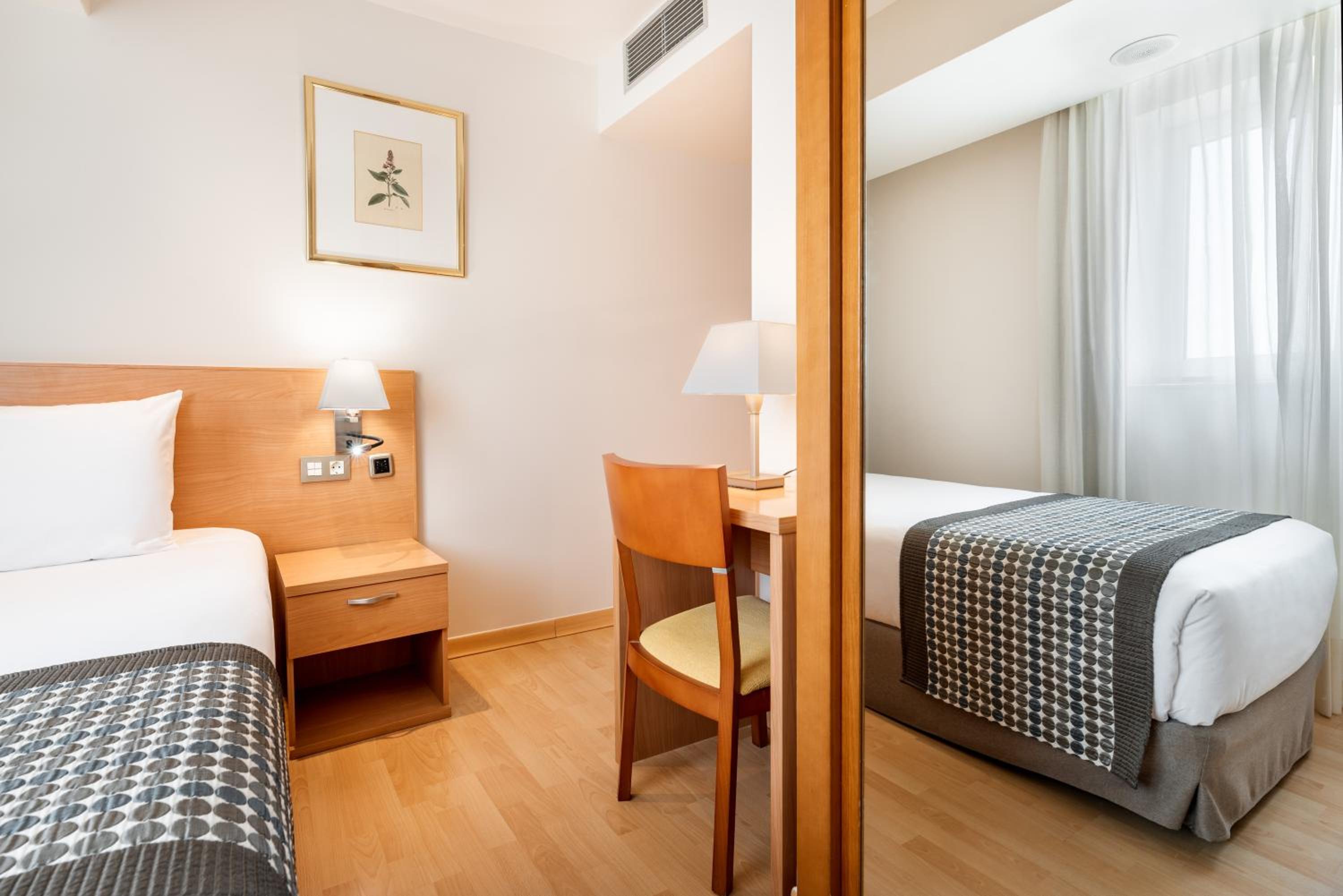 Single Room photo 2