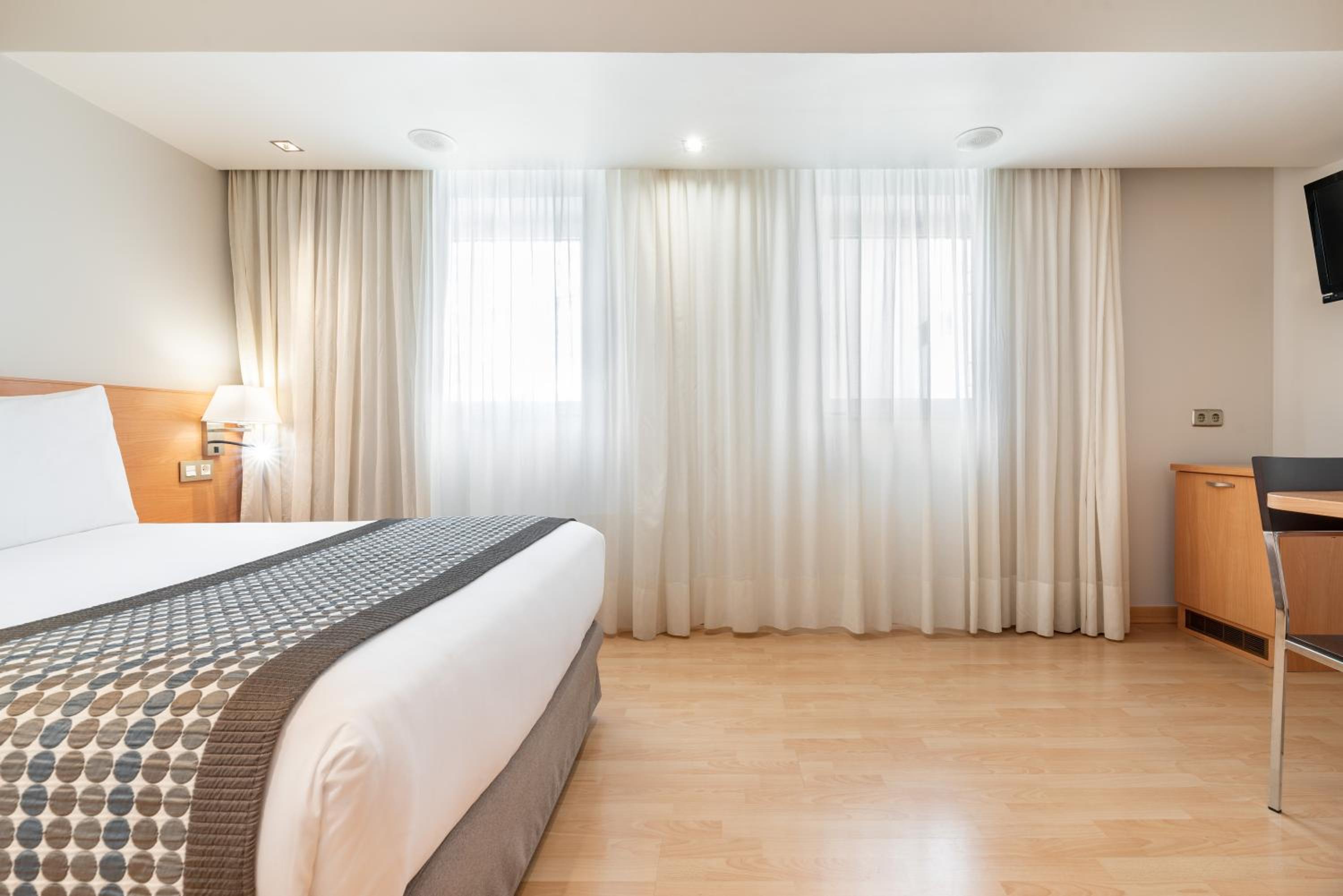 Double Room - Photo 3