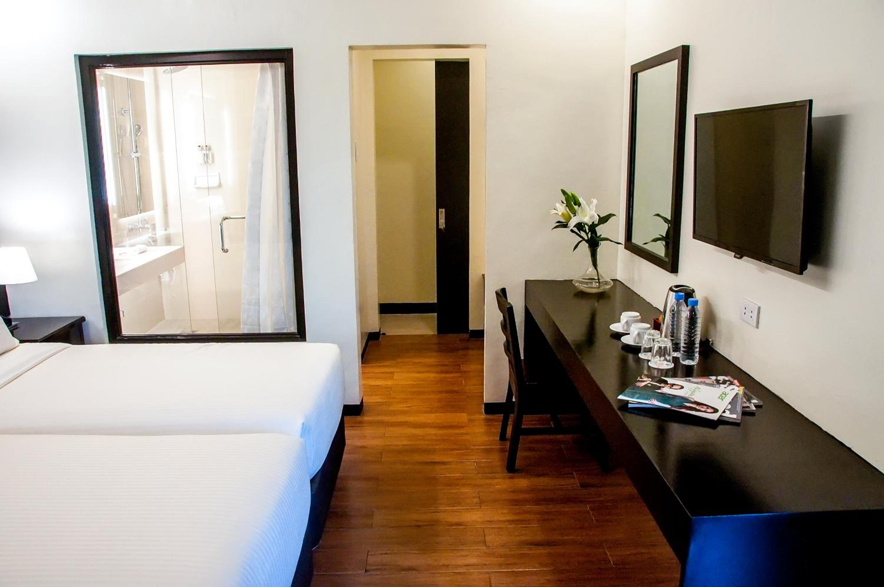 Suite with City View - Photo 1