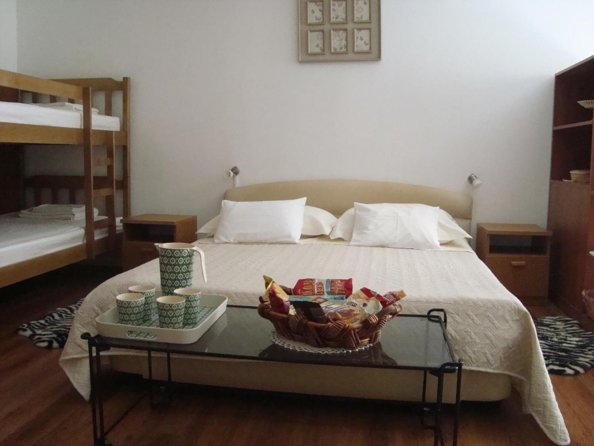 Studio Apartment photo 3