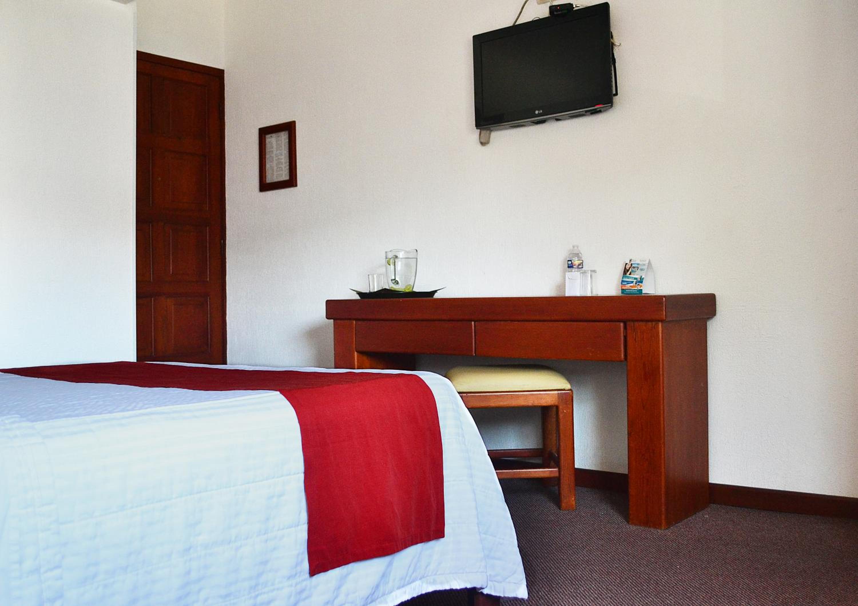 Double Room - Photo 5