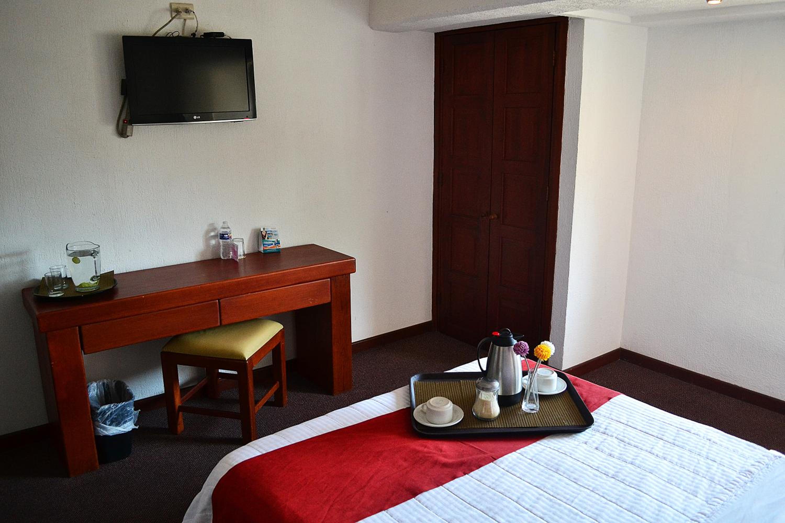 Queen Room - Photo 4