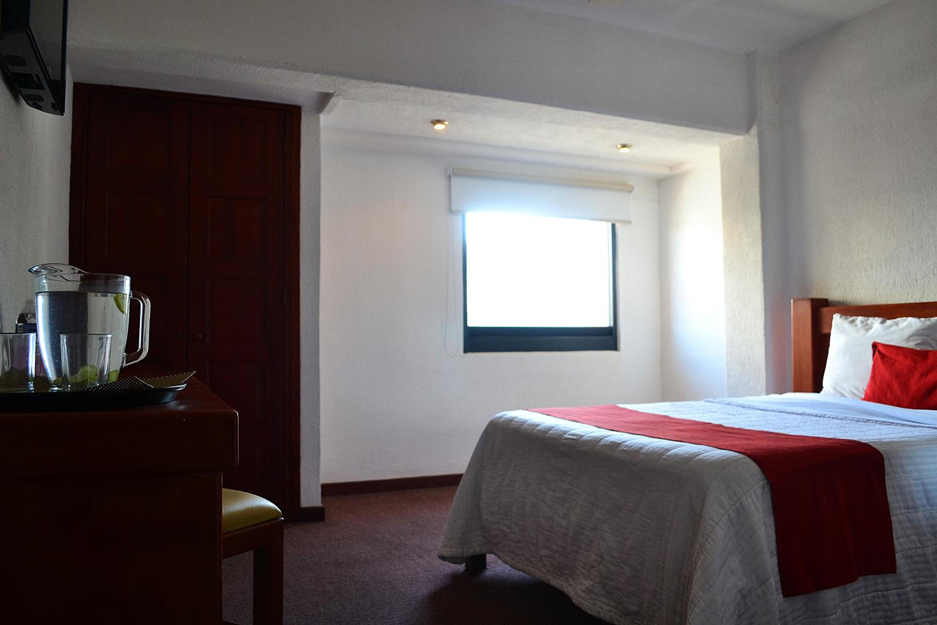 Queen Room - Photo 2