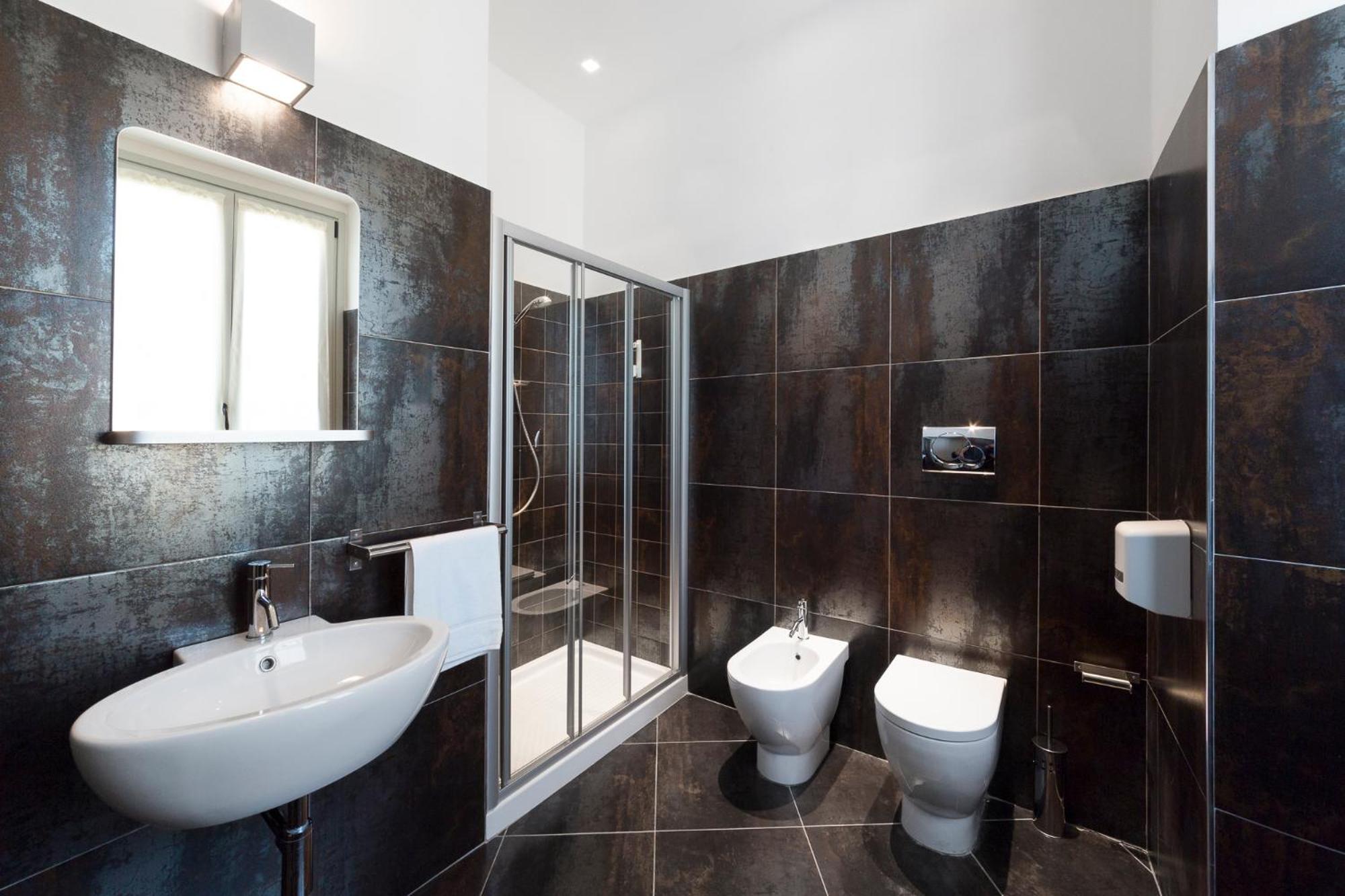 Queen Suite photo 2
