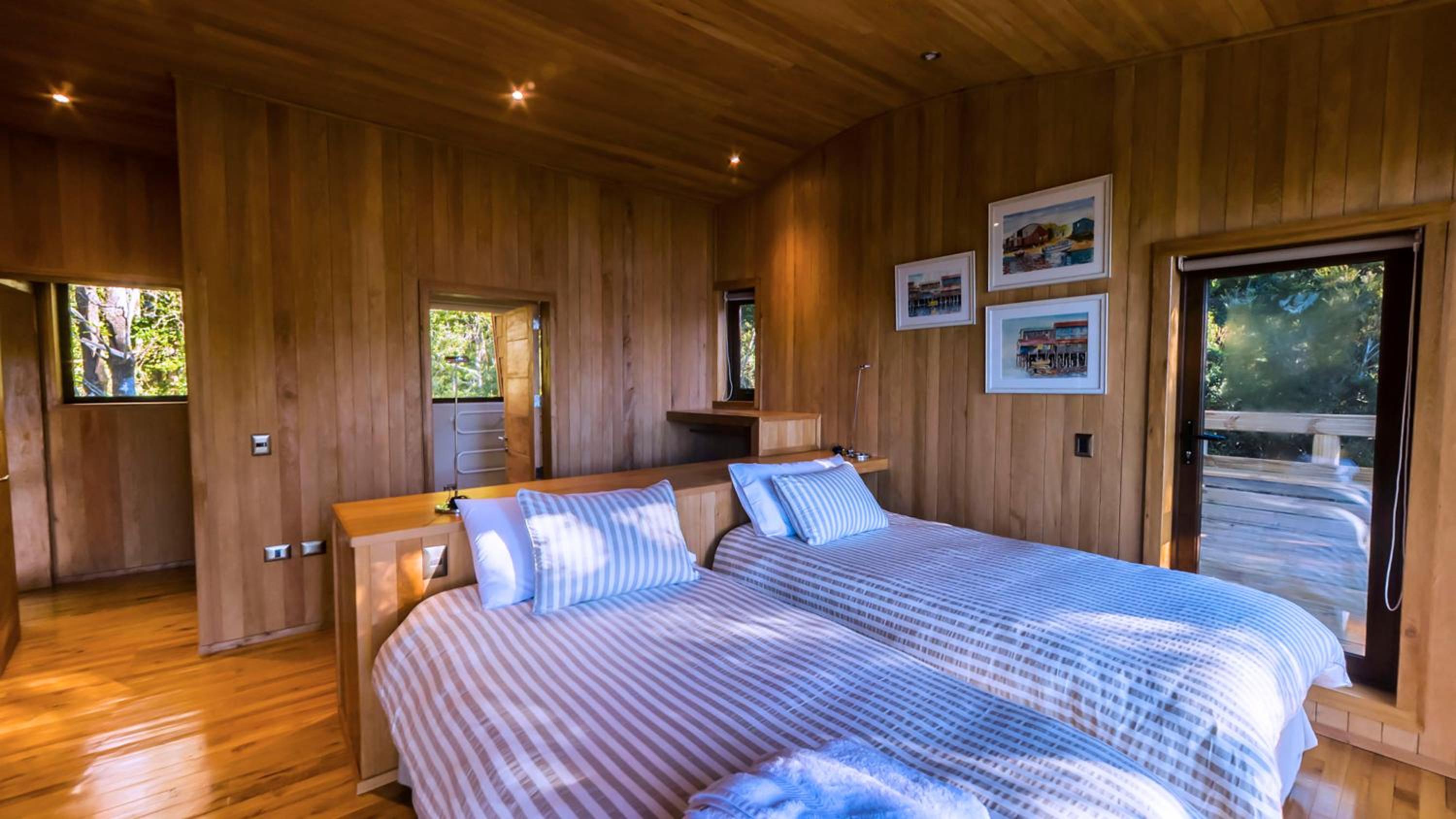 Two-Bedroom House photo 2