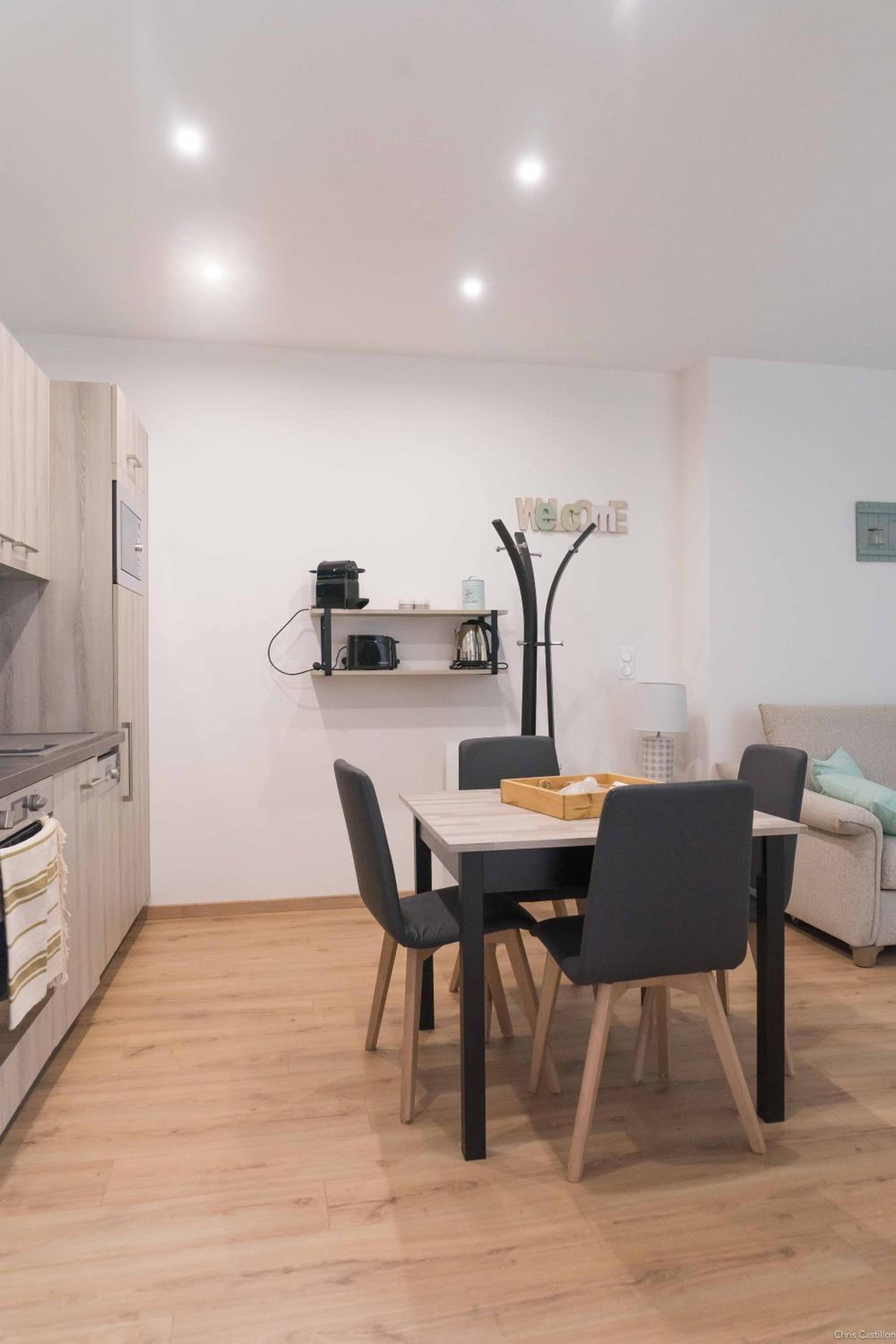 Studio Apartment photo 2
