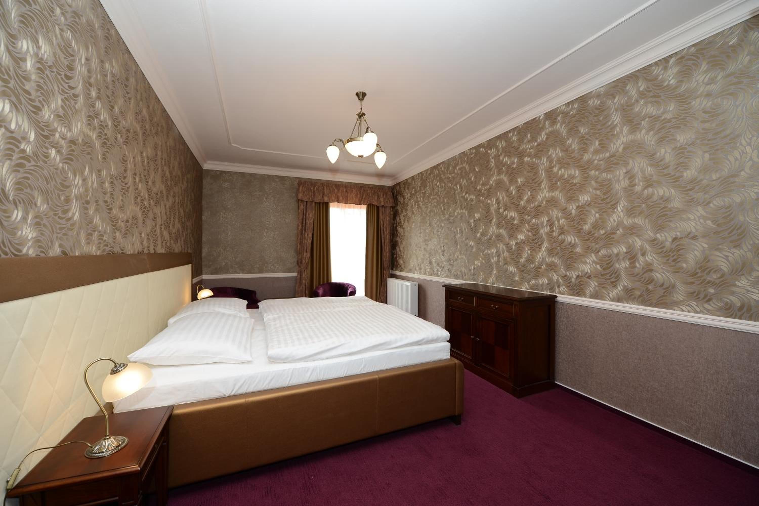 Standard Double or Twin Room photo 1
