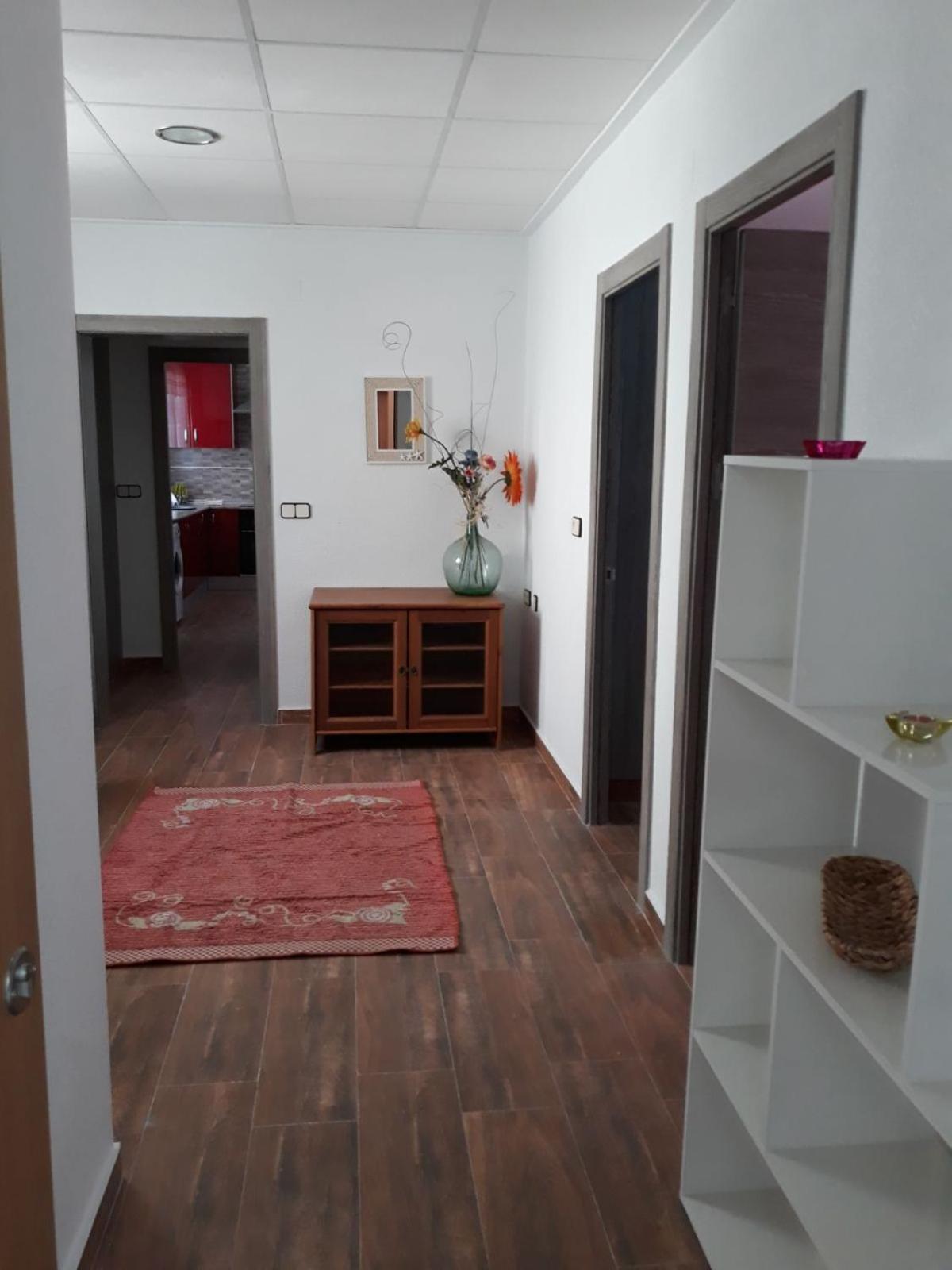 Three-Bedroom Apartment - Photo 4
