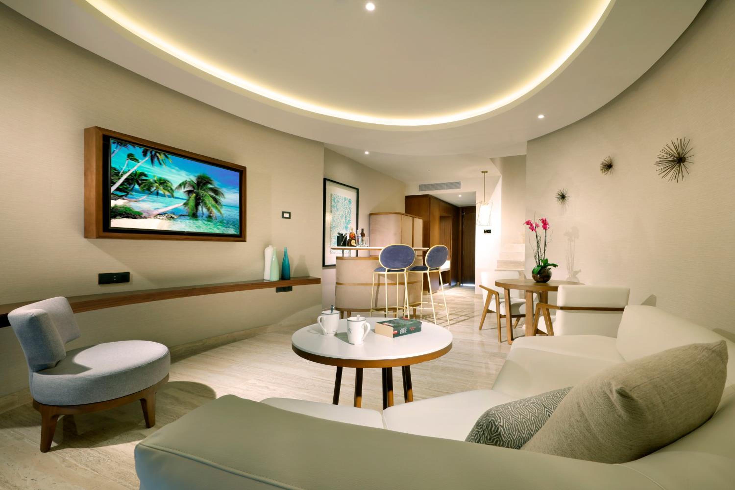 Loft Suite Jacuzzi Terrace thumbnail 6