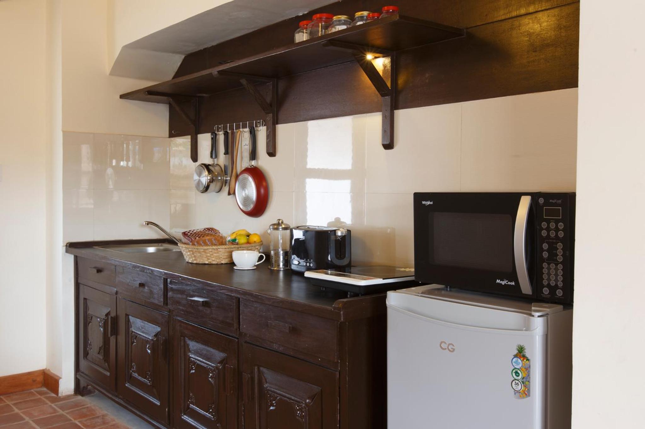 Studio Apartment - Photo 3