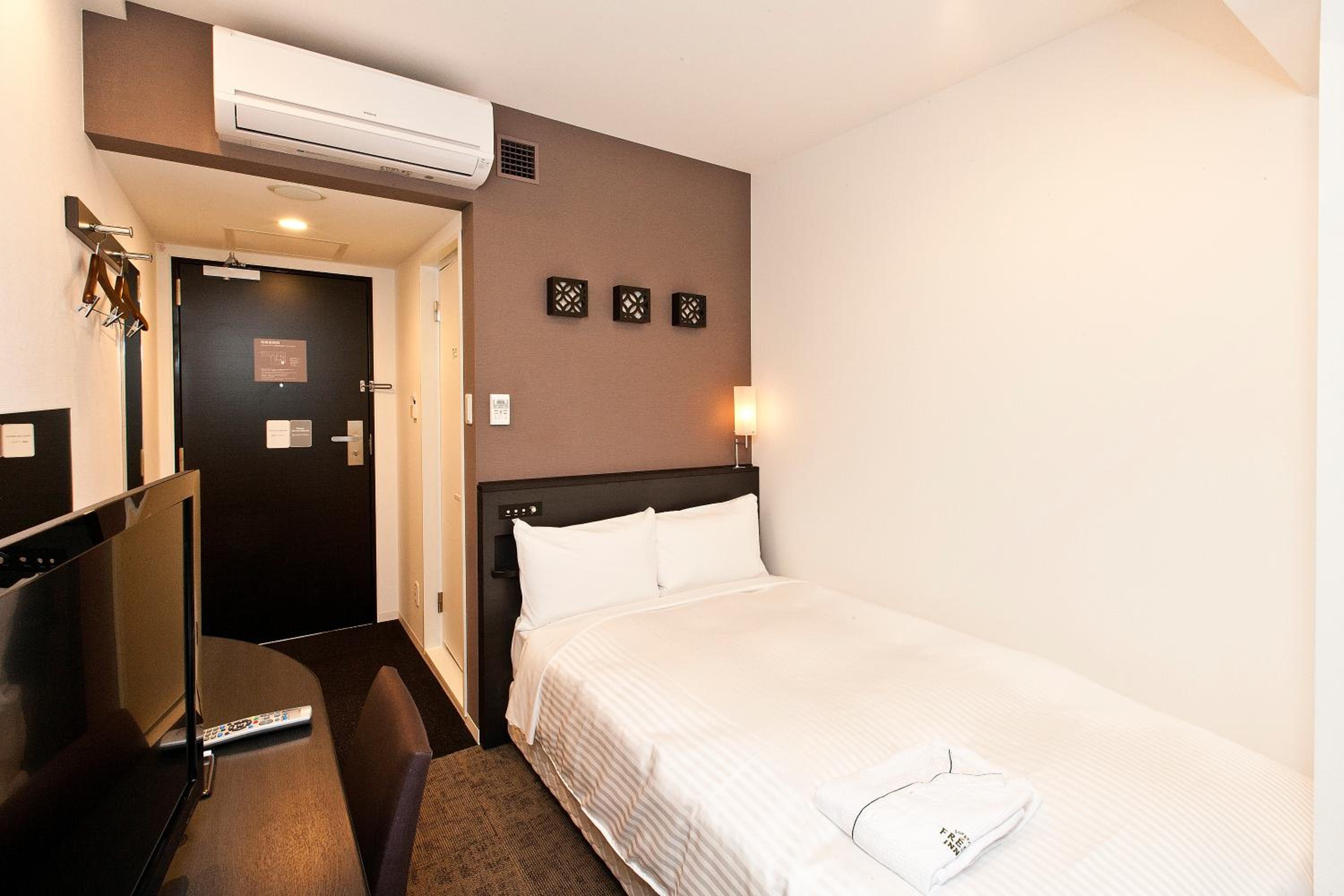 Renewal Single Room - Non-Smoking photo 1